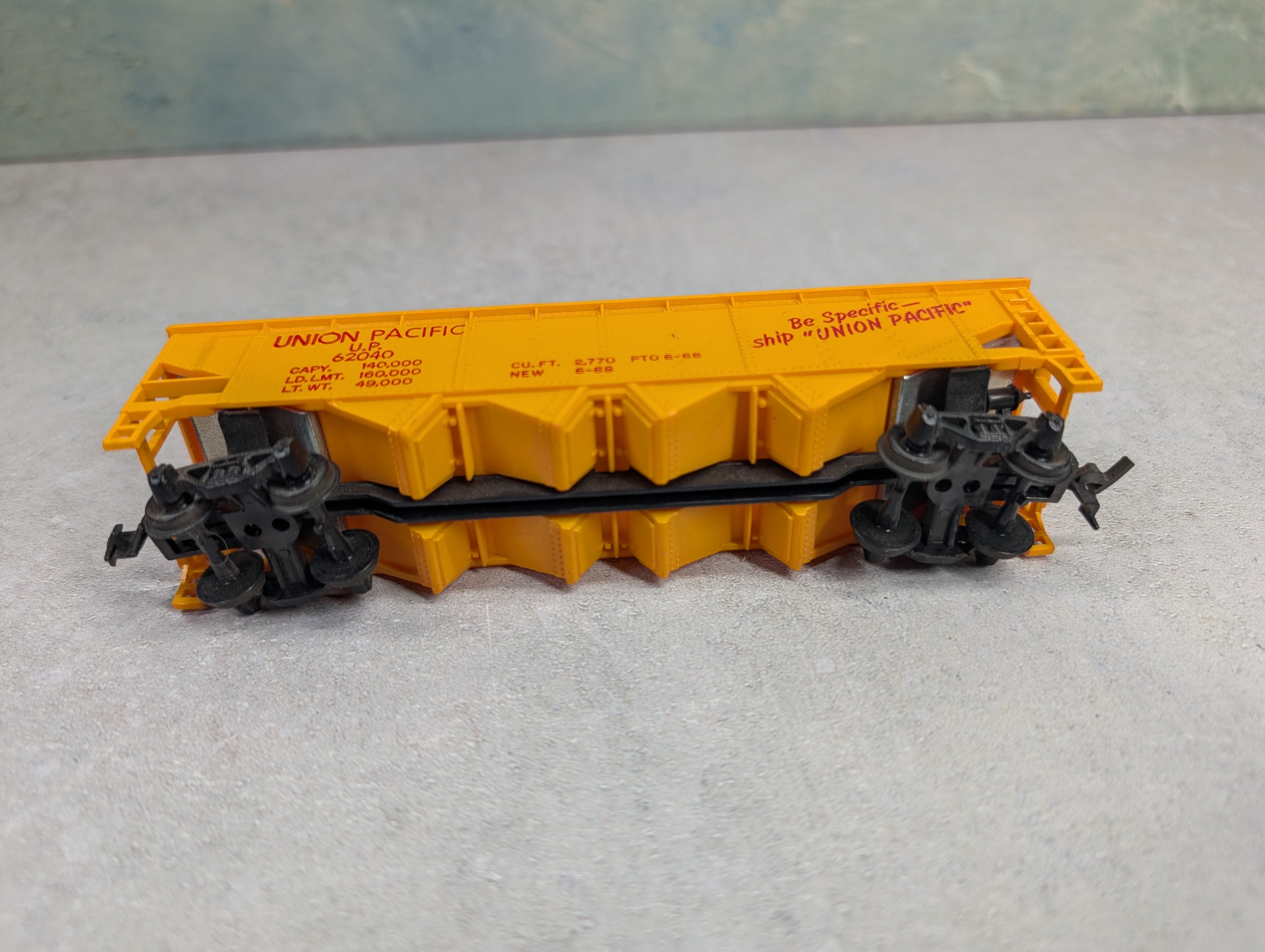 USED Tyco HO Scale Quad Hopper Union Pacific UP #62040