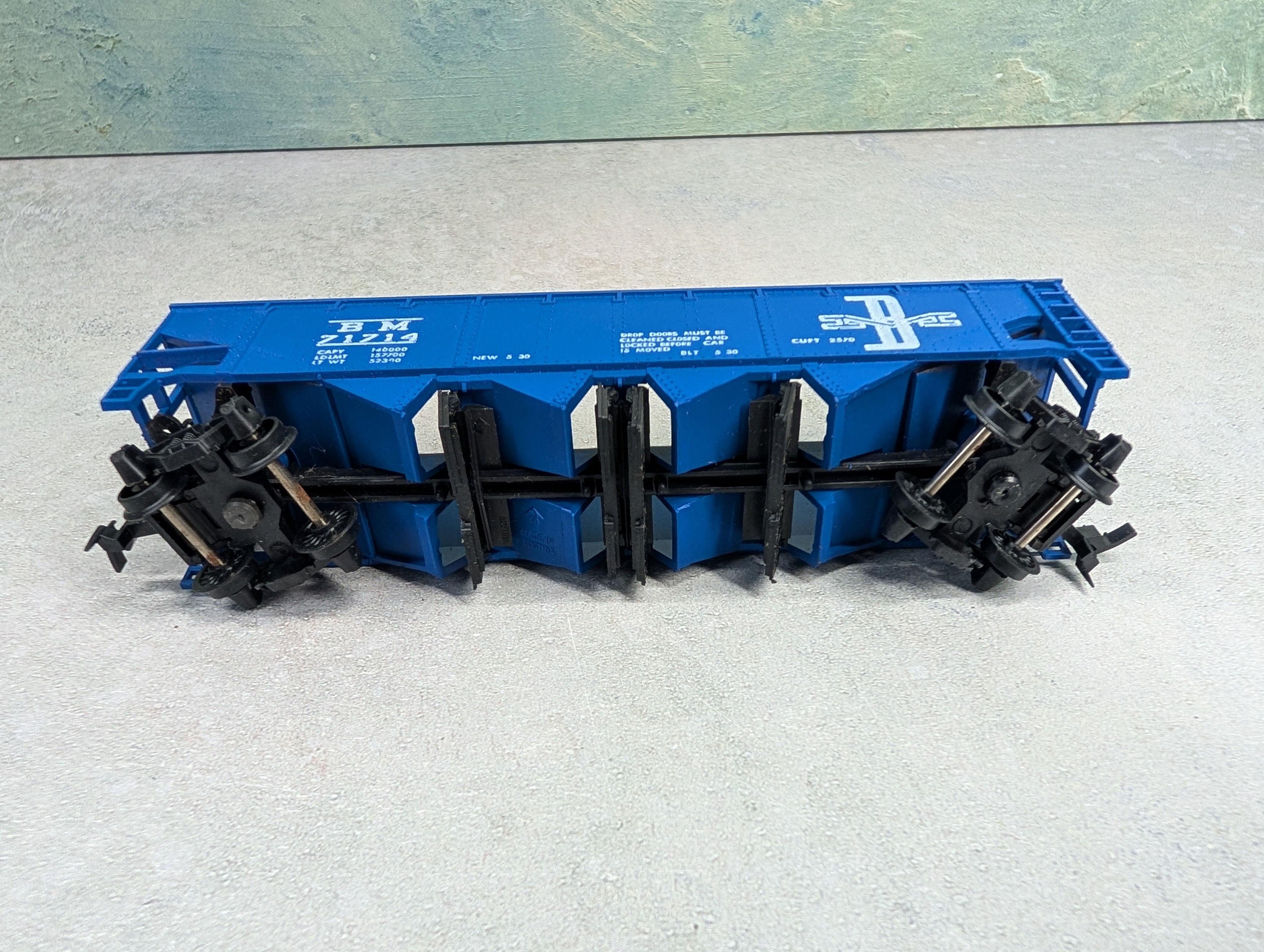 USED Model Power HO Scale Operating Quad Hopper Boston and Maine BM #71714