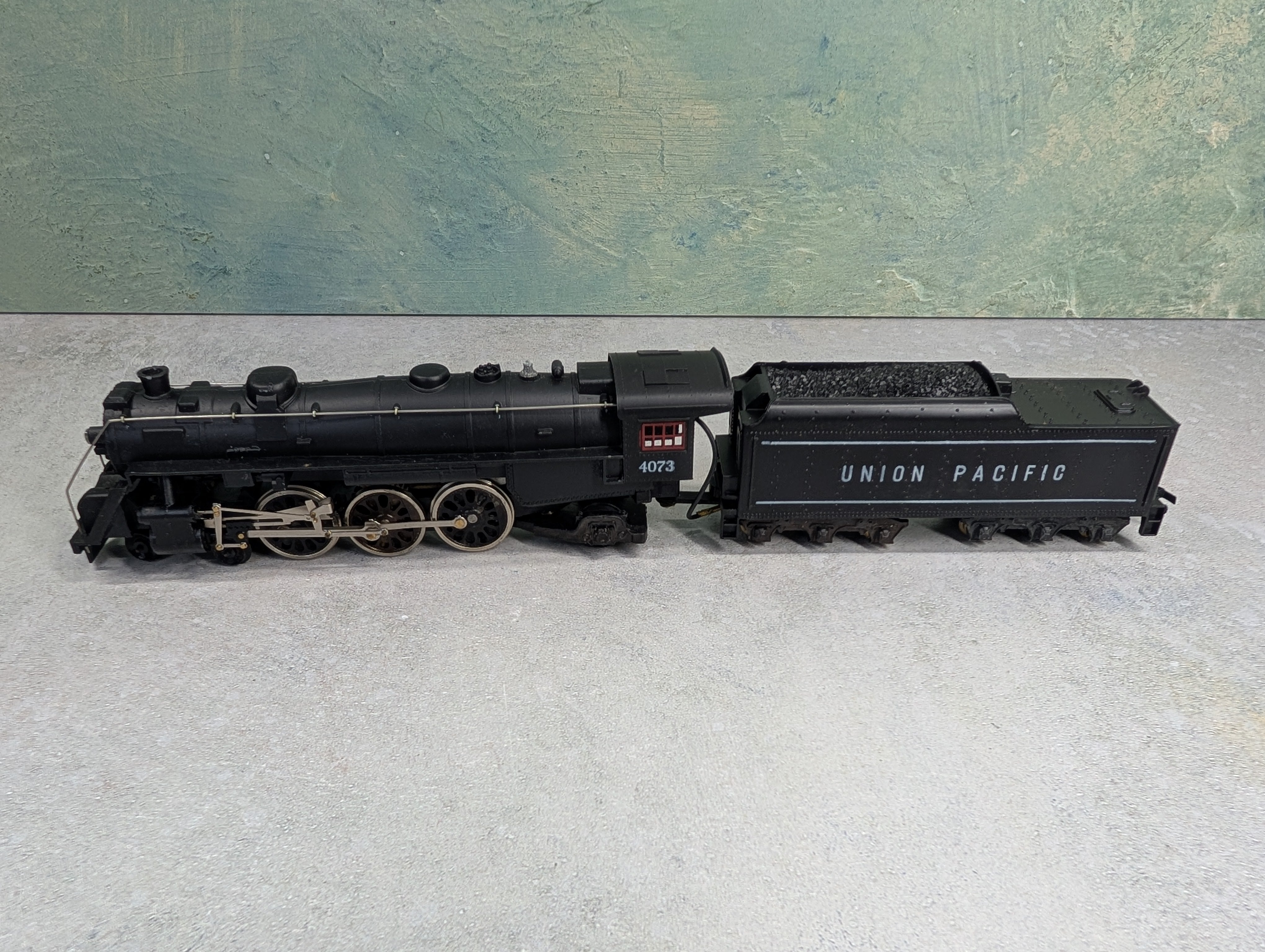 USED Tyco HO Scale Pacific Steam Locomotive Union Pacific #4073 Parts/Repairs DC