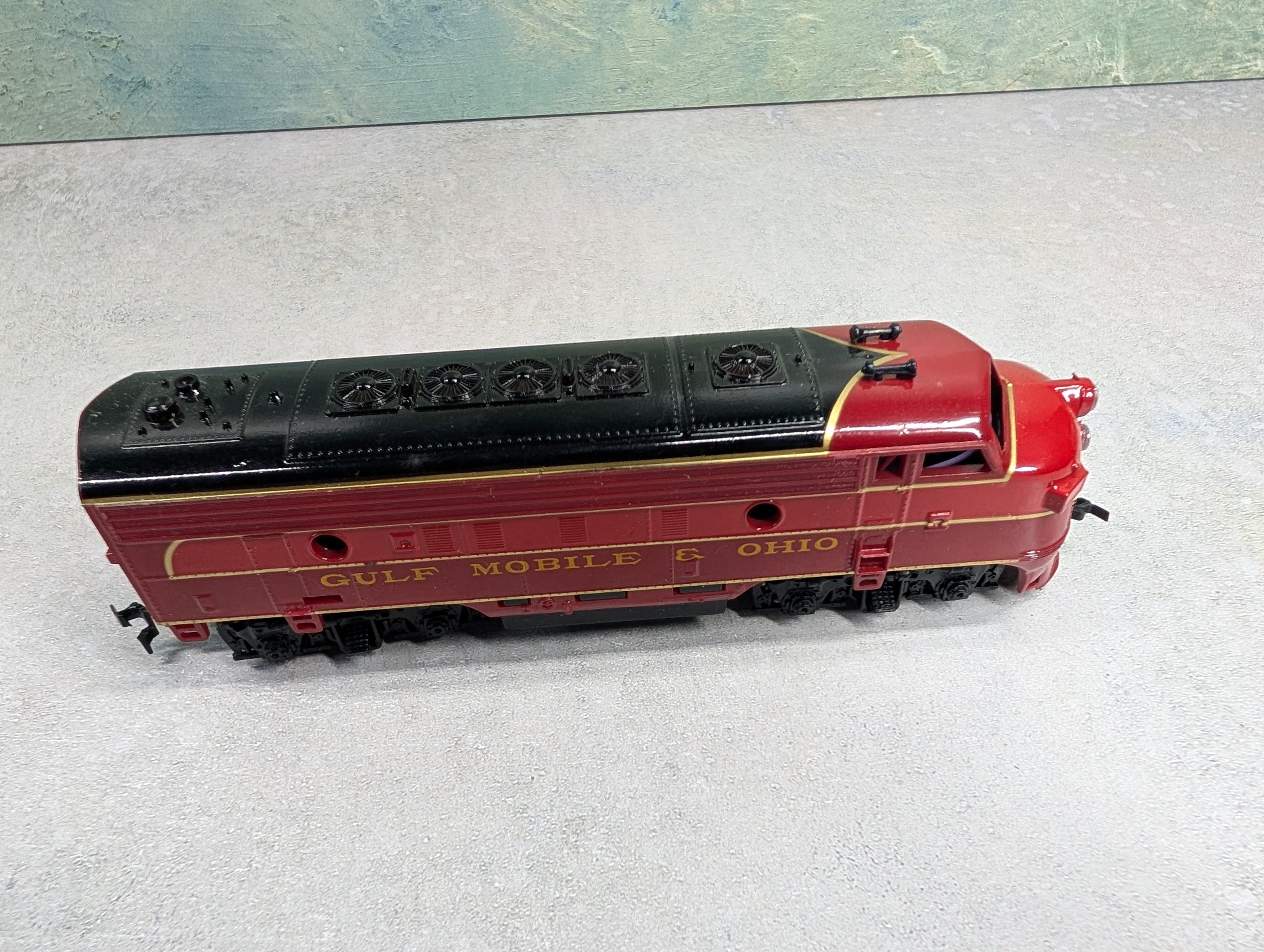 USED Life-Like HO Scale F-7 Diesel Locomotive Gulf Mobile & Ohio Parts/Repairs DC
