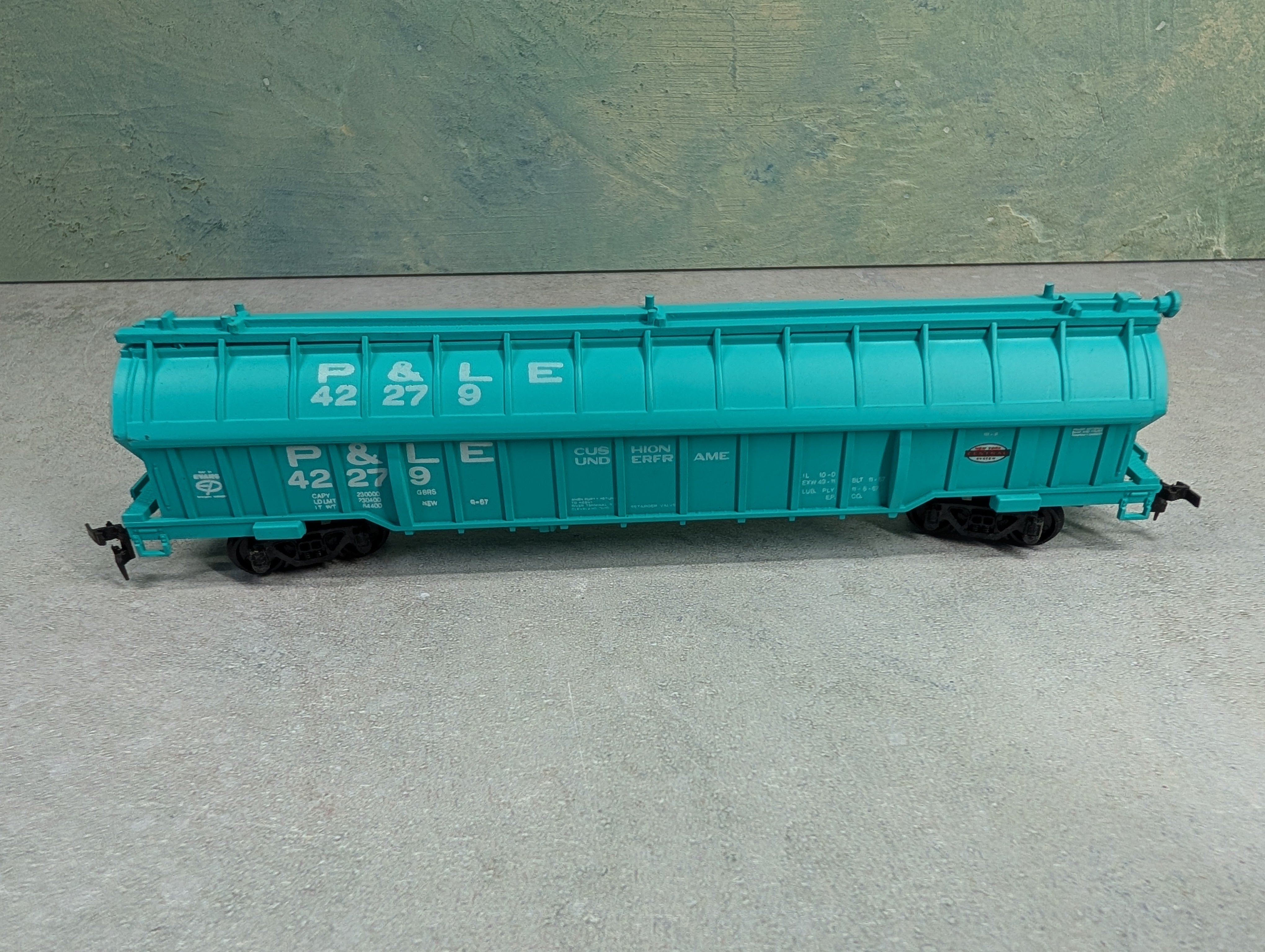 USED AHM HO Scale Coil Car Pittsburgh & Lake Erie P&LE #42279 w/ Load