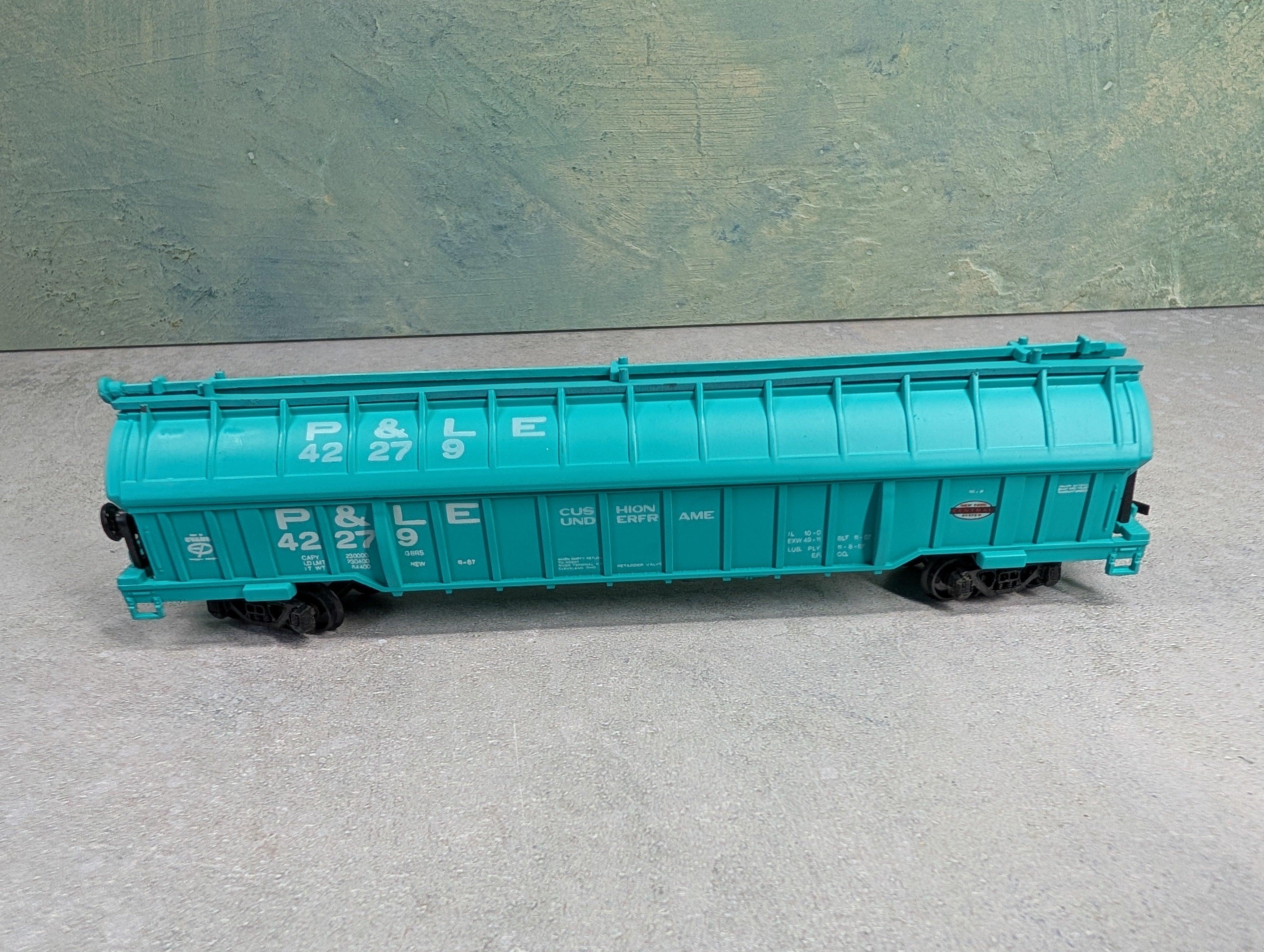 USED AHM HO Scale Coil Car Pittsburgh & Lake Erie P&LE #42279 w/ Load