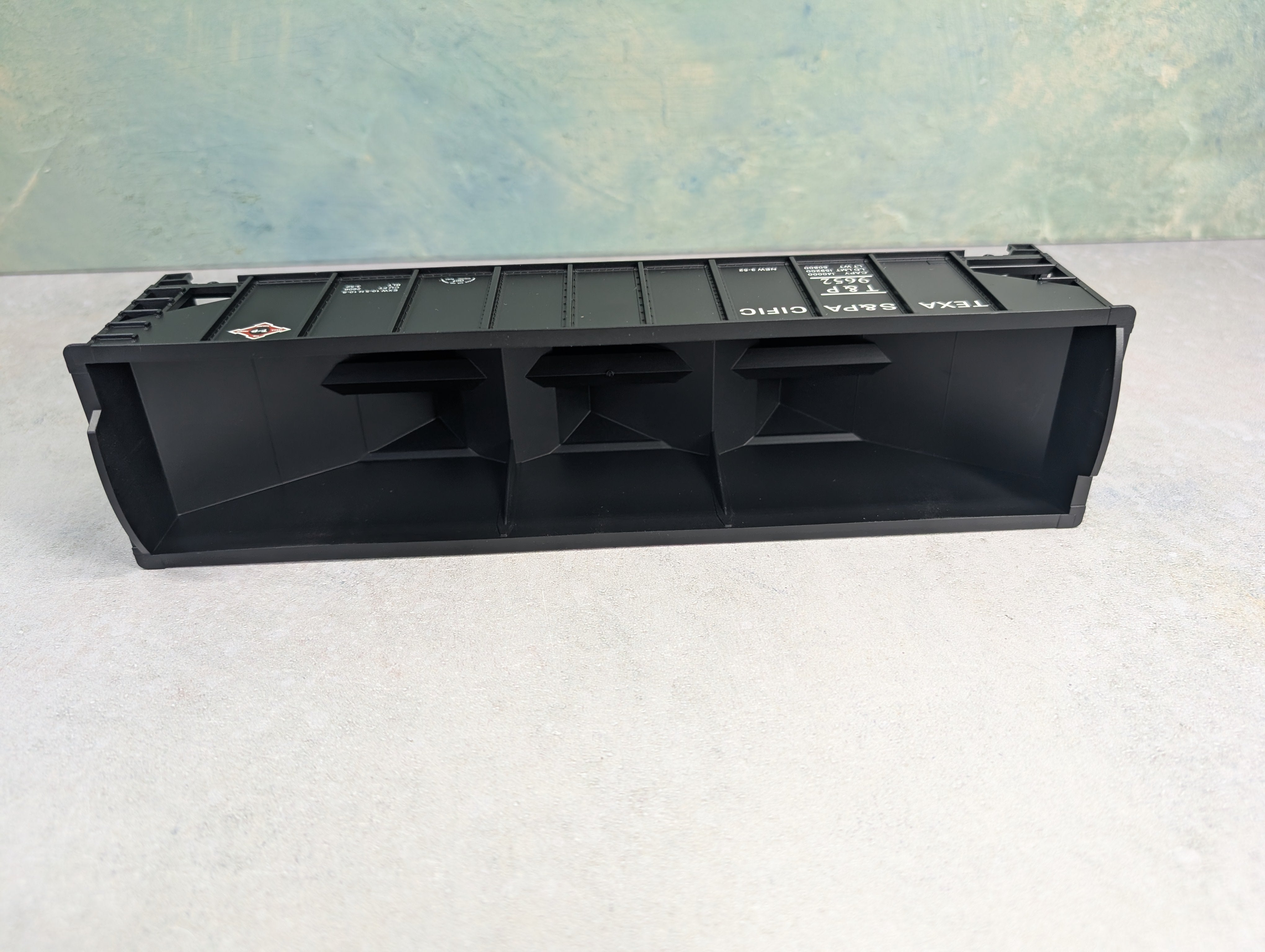 USED Weaver U18009L O 3 Bay 9 Panel Hopper Texas and Pacific T&P #9652 3 Rail, No Trucks/Couplers