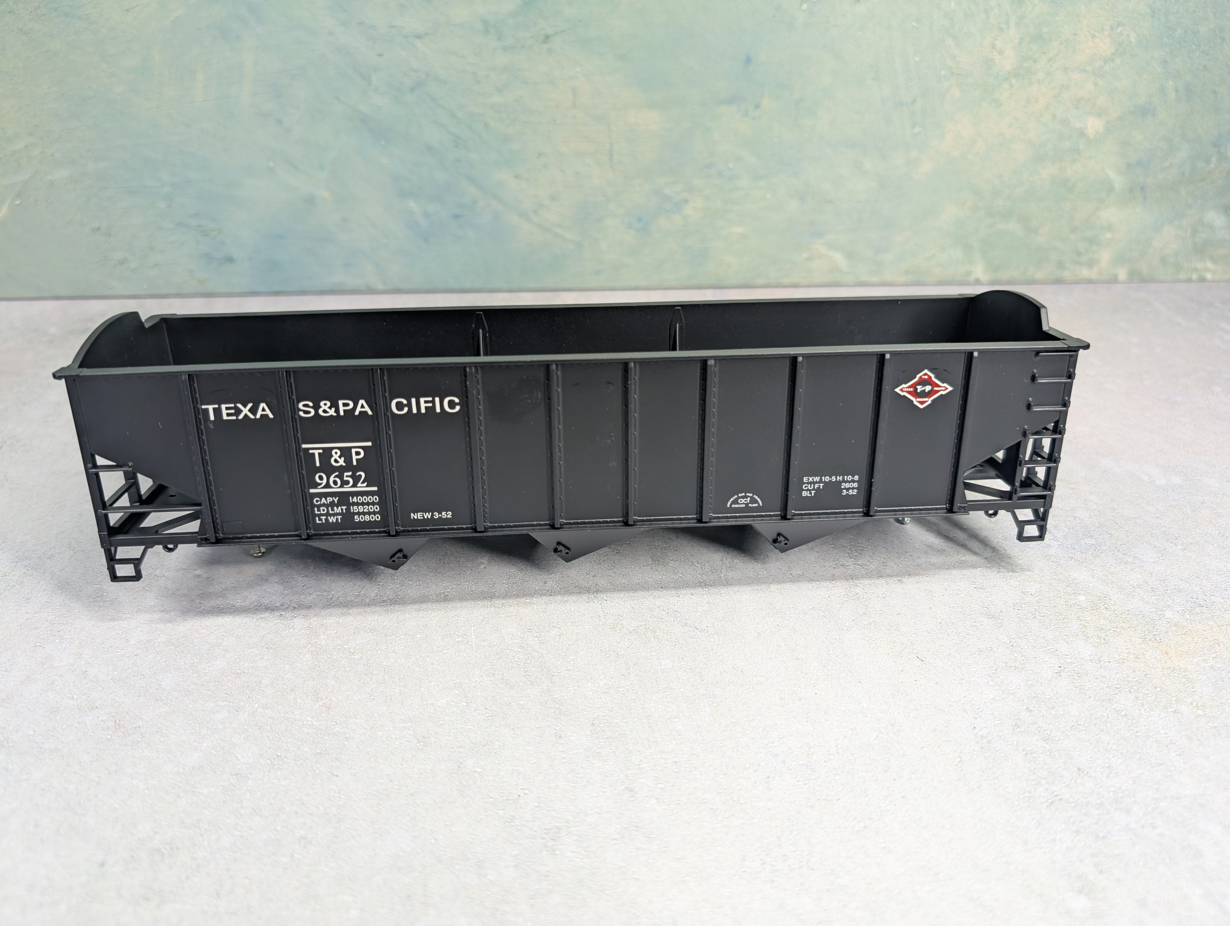 USED Weaver U18009L O 3 Bay 9 Panel Hopper Texas and Pacific T&P #9652 3 Rail, No Trucks/Couplers
