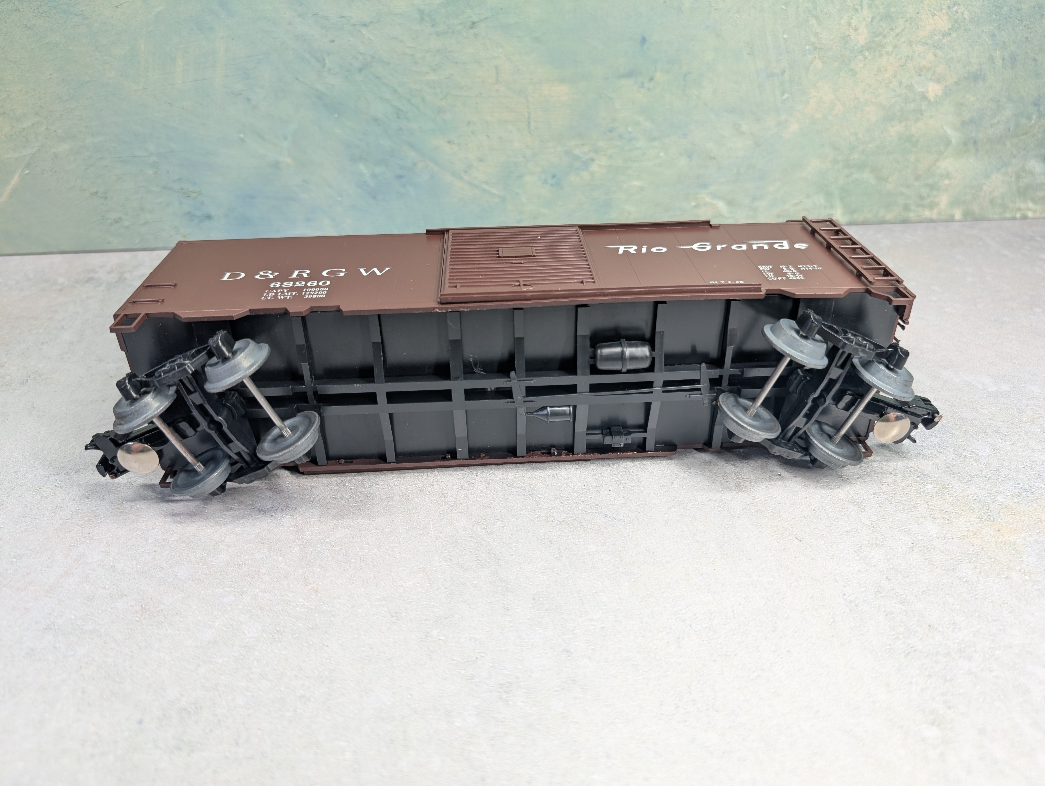 USED Weaver O 40' Box Car Rio Grande D&RGW #68260 3 Rail Custom Car