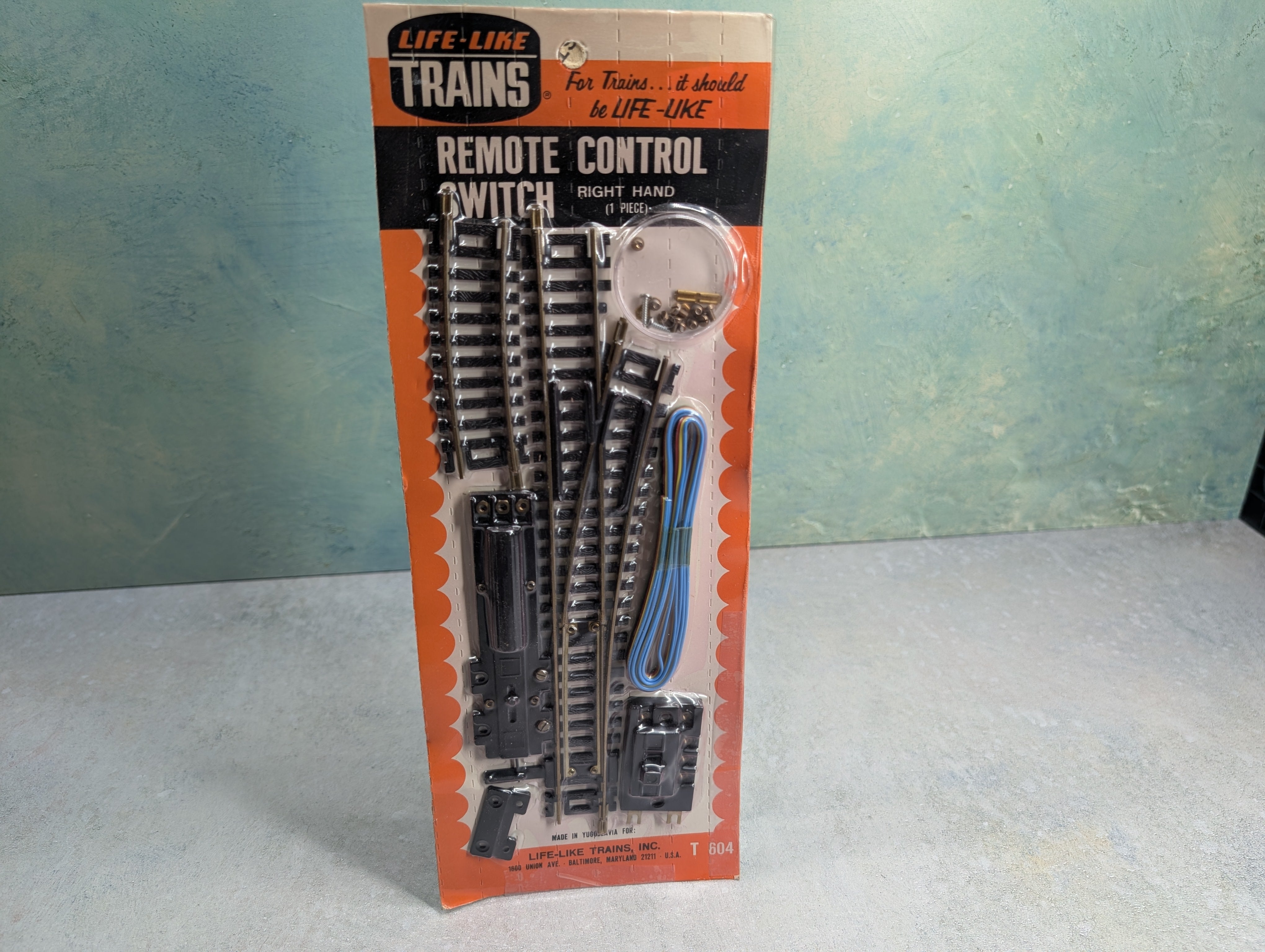 USED Life-Like T604 HO Scale Remote Switch Control Right Hand, Brass, Code 100