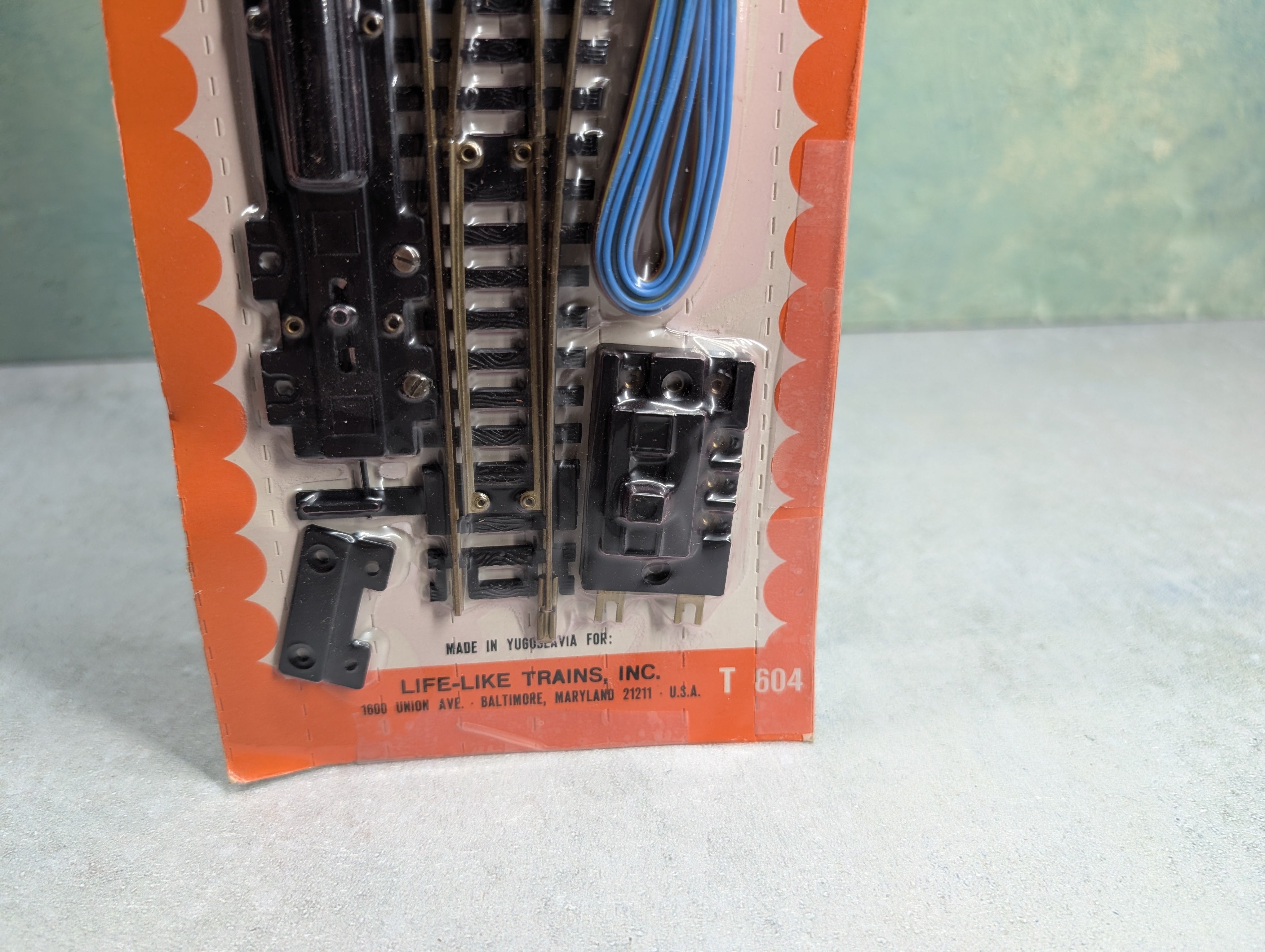 USED Life-Like T604 HO Scale Remote Switch Control Right Hand, Brass, Code 100