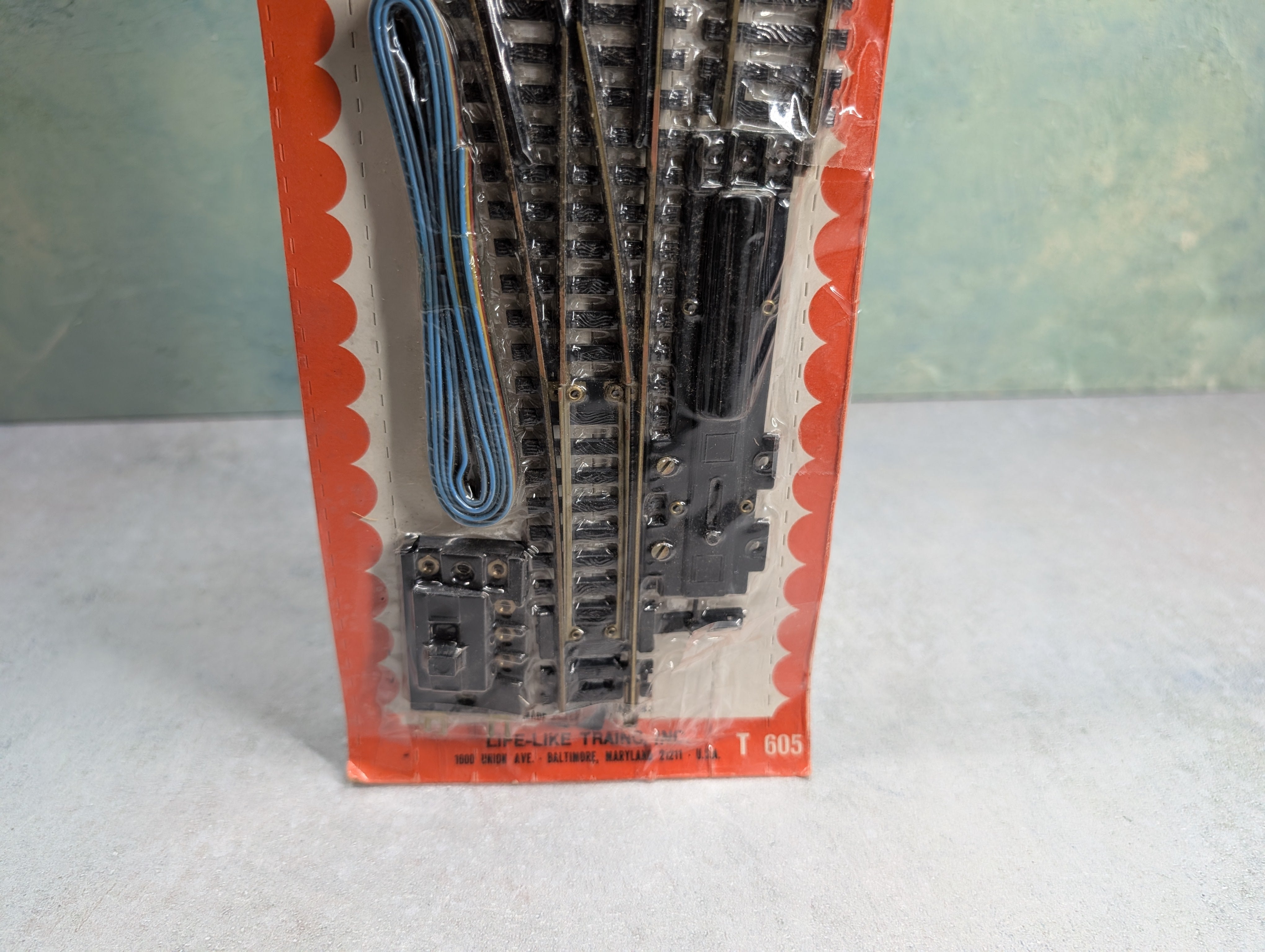 USED Life-Like T605 HO Scale Remote Switch Control Left Hand, Brass, Code 100