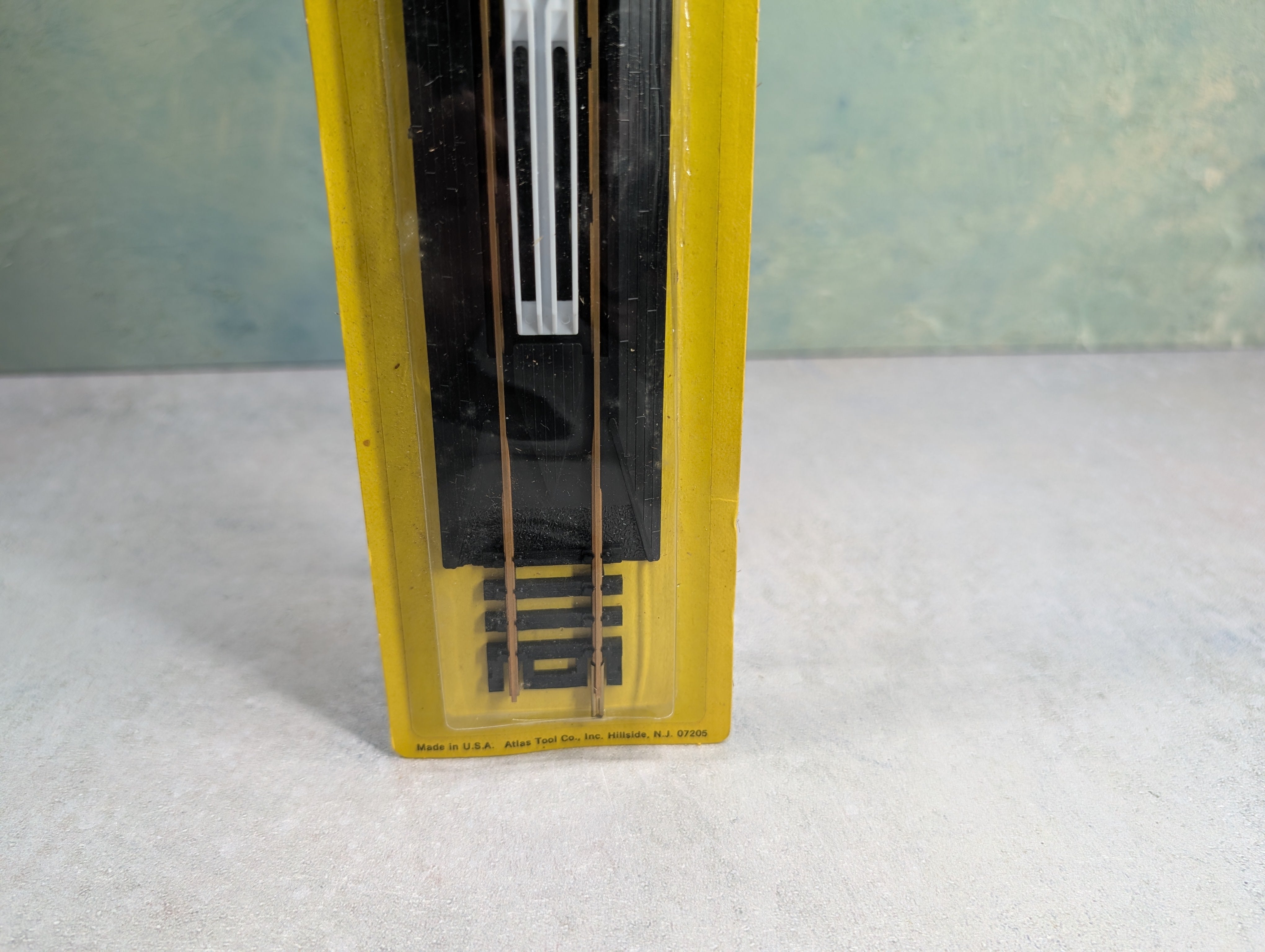 USED Atlas 49 HO Scale Dead-End Uncoupler, Brass, Code 100