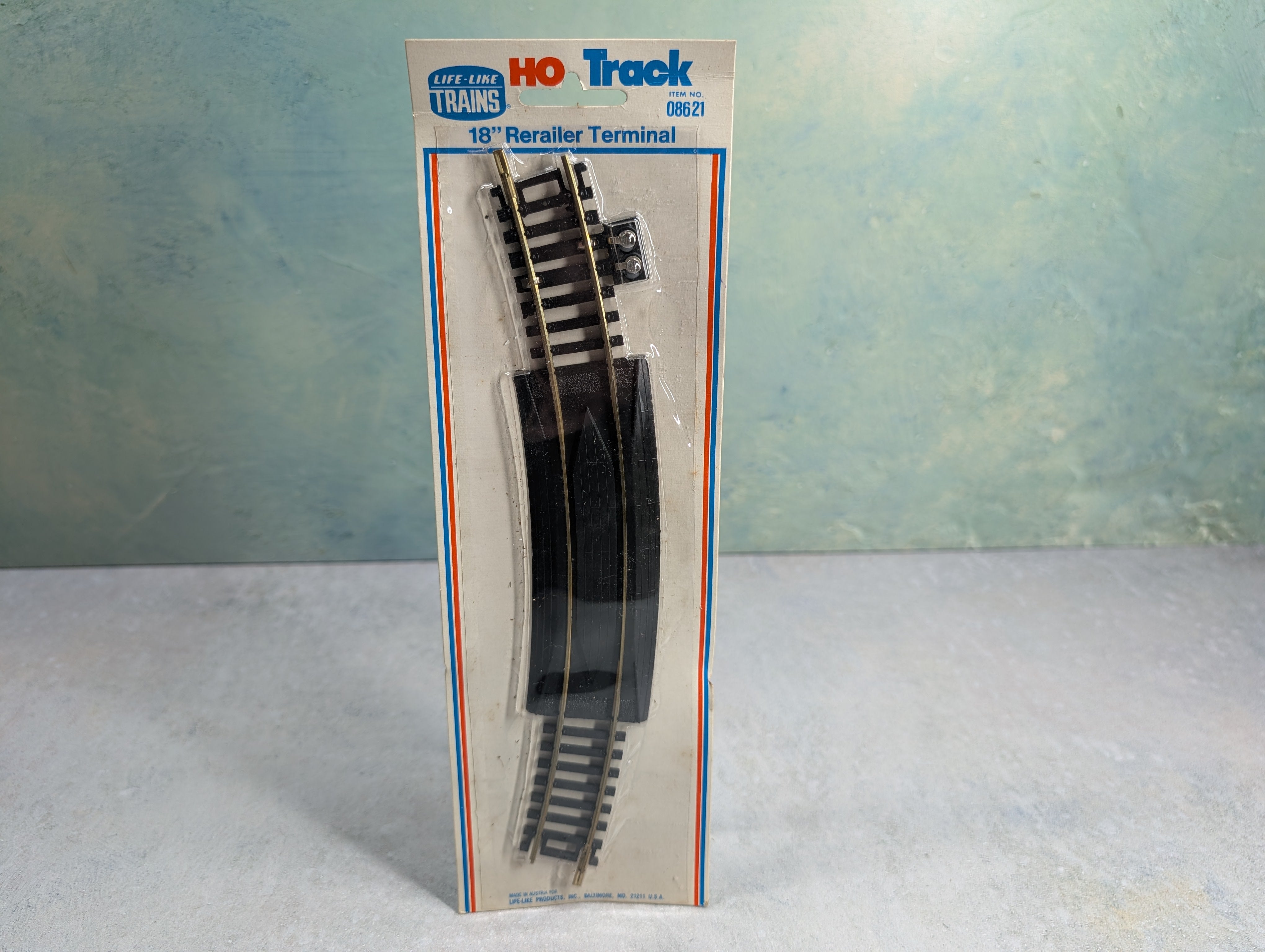 USED Life-Like 8621 HO Scale 18" Rerailer Terminal, Brass, Code 100