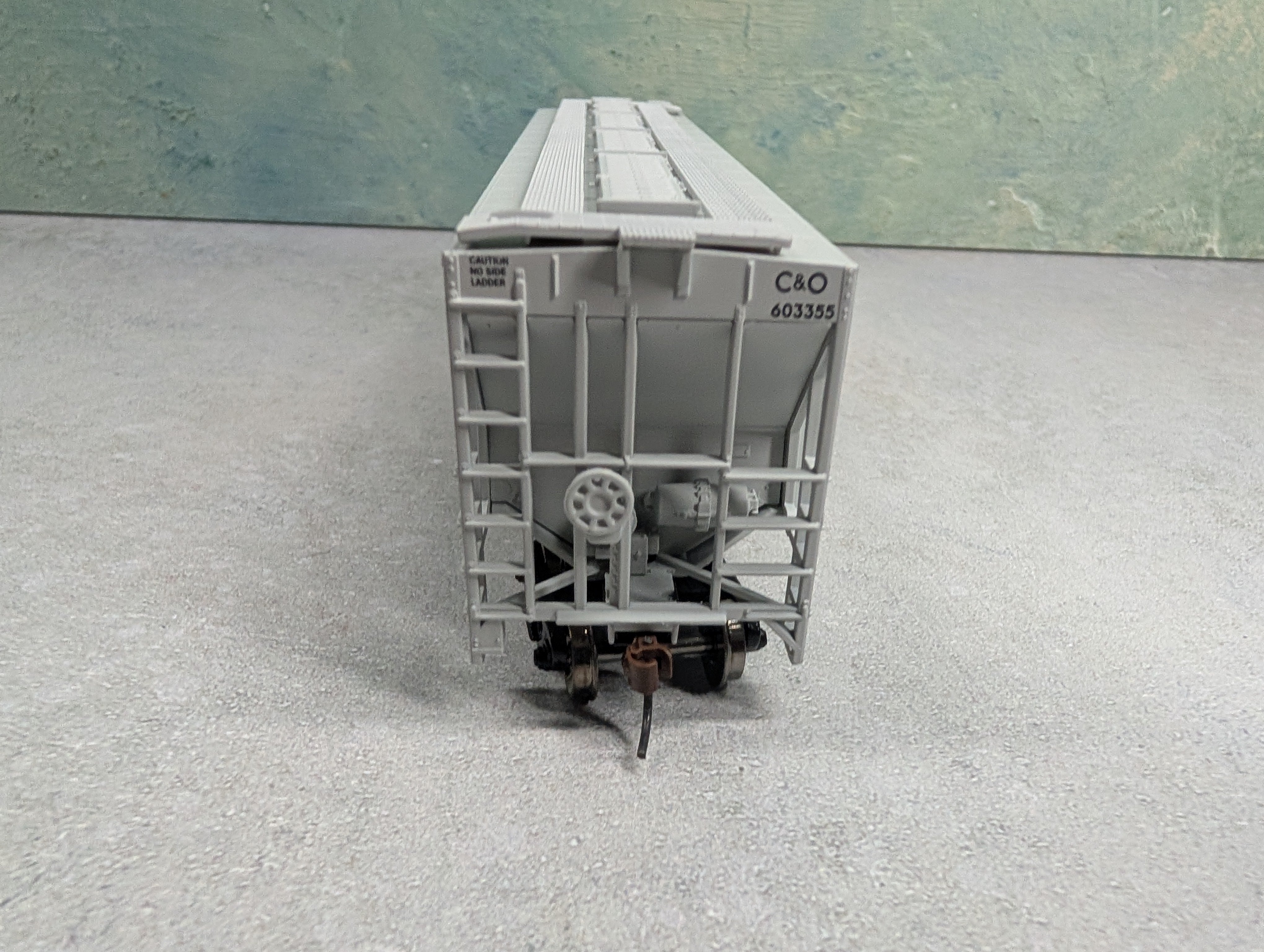 USED Athearn 72370 HO Scale PS 4740 Covered Hopper Chesapeake and Ohio #603355