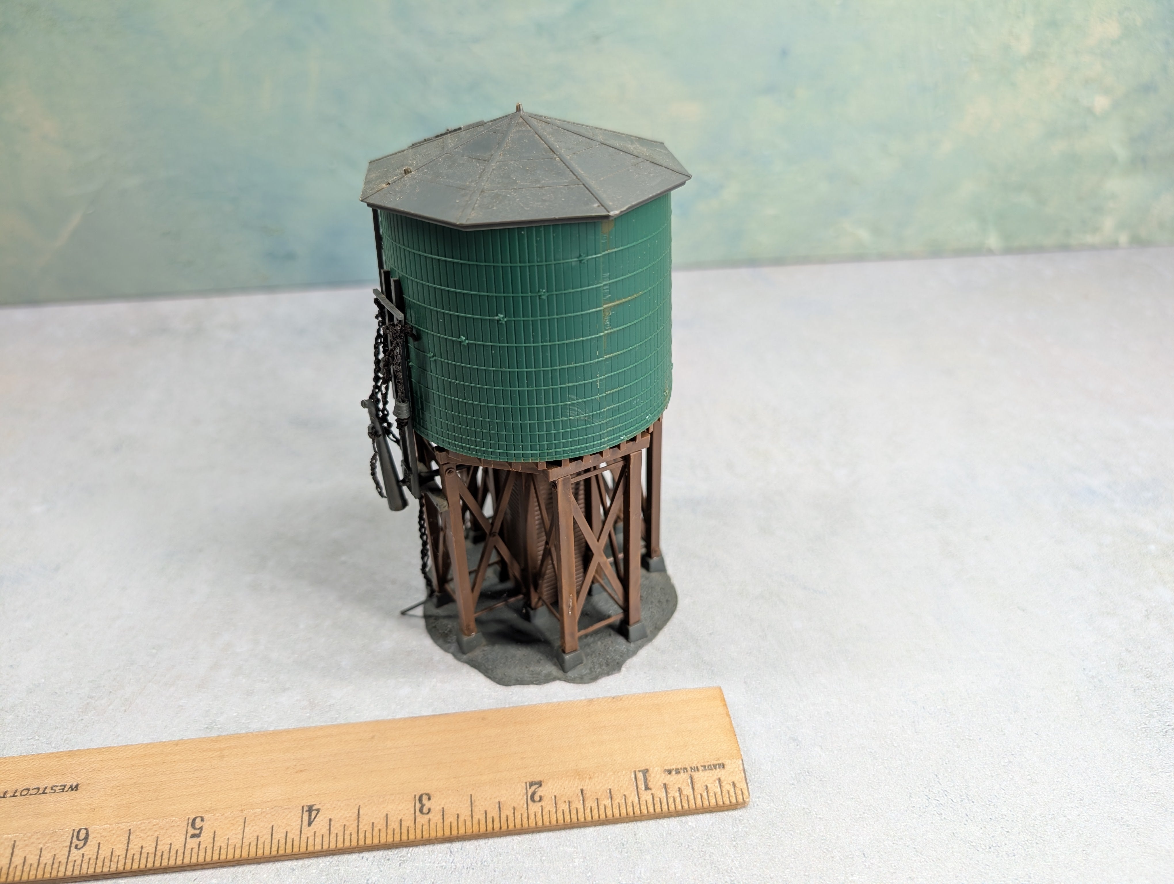 USED HO Scale Green Water Tower