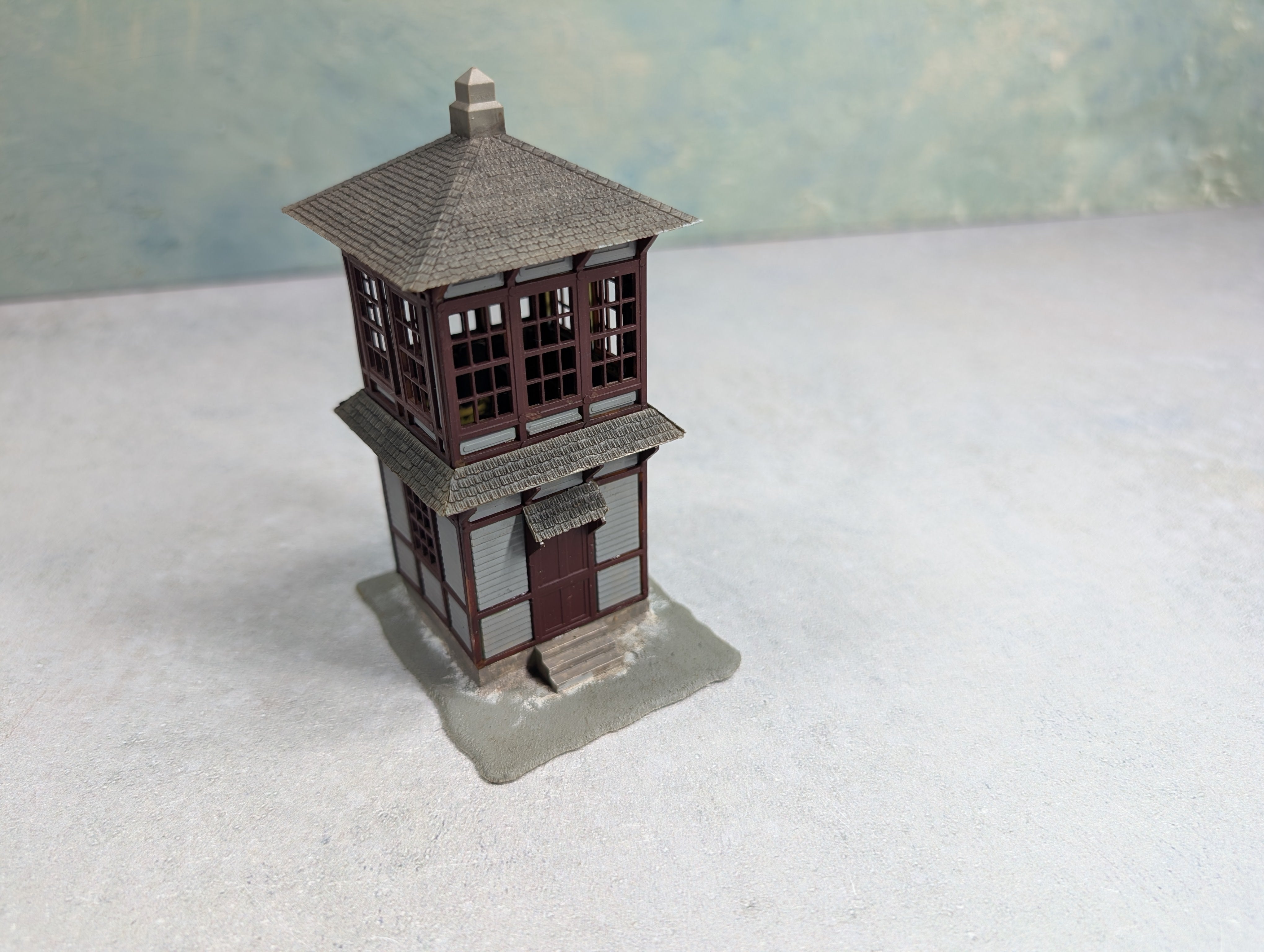 USED Pola HO Scale Signal Tower