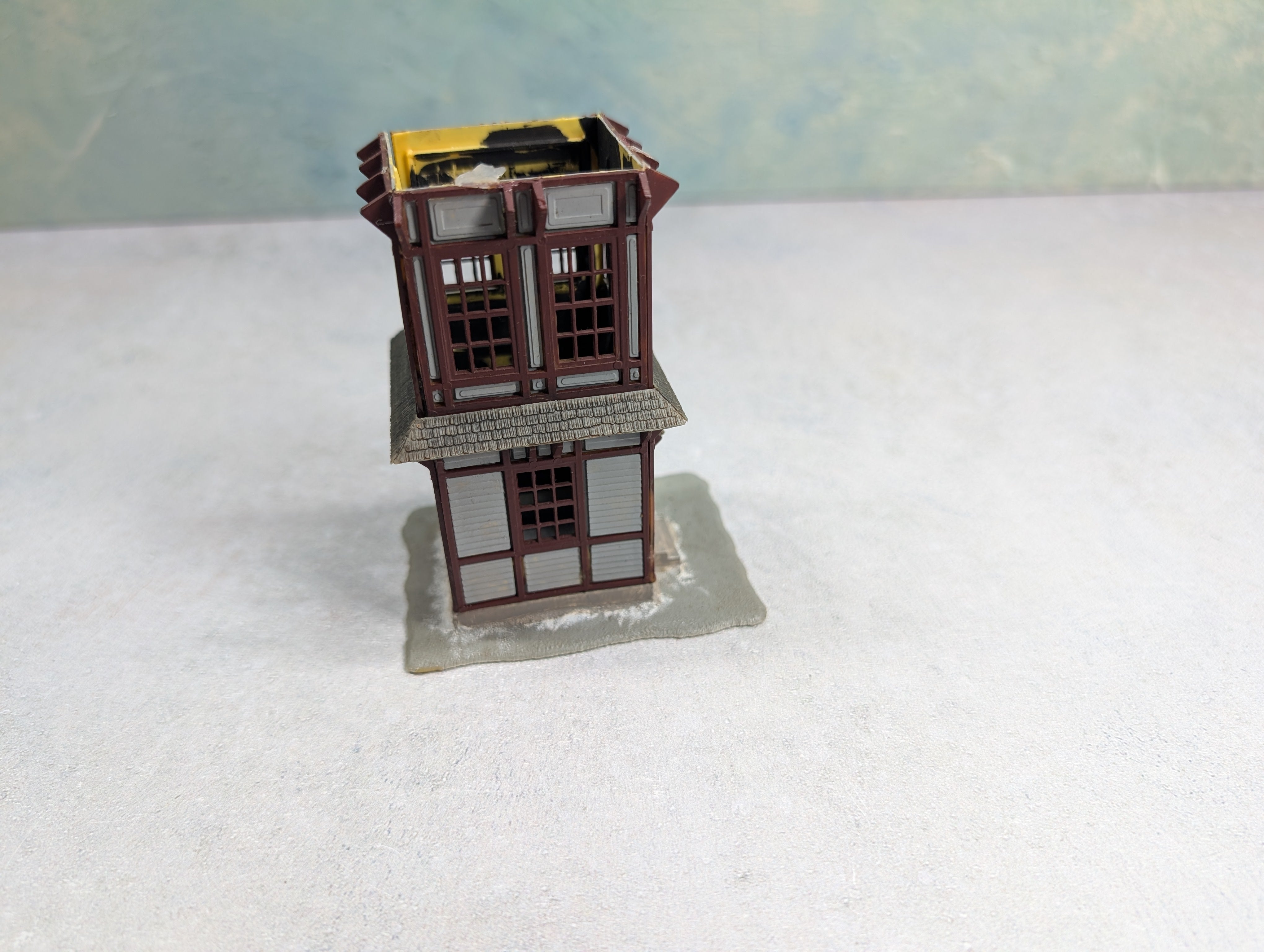USED Pola HO Scale Signal Tower