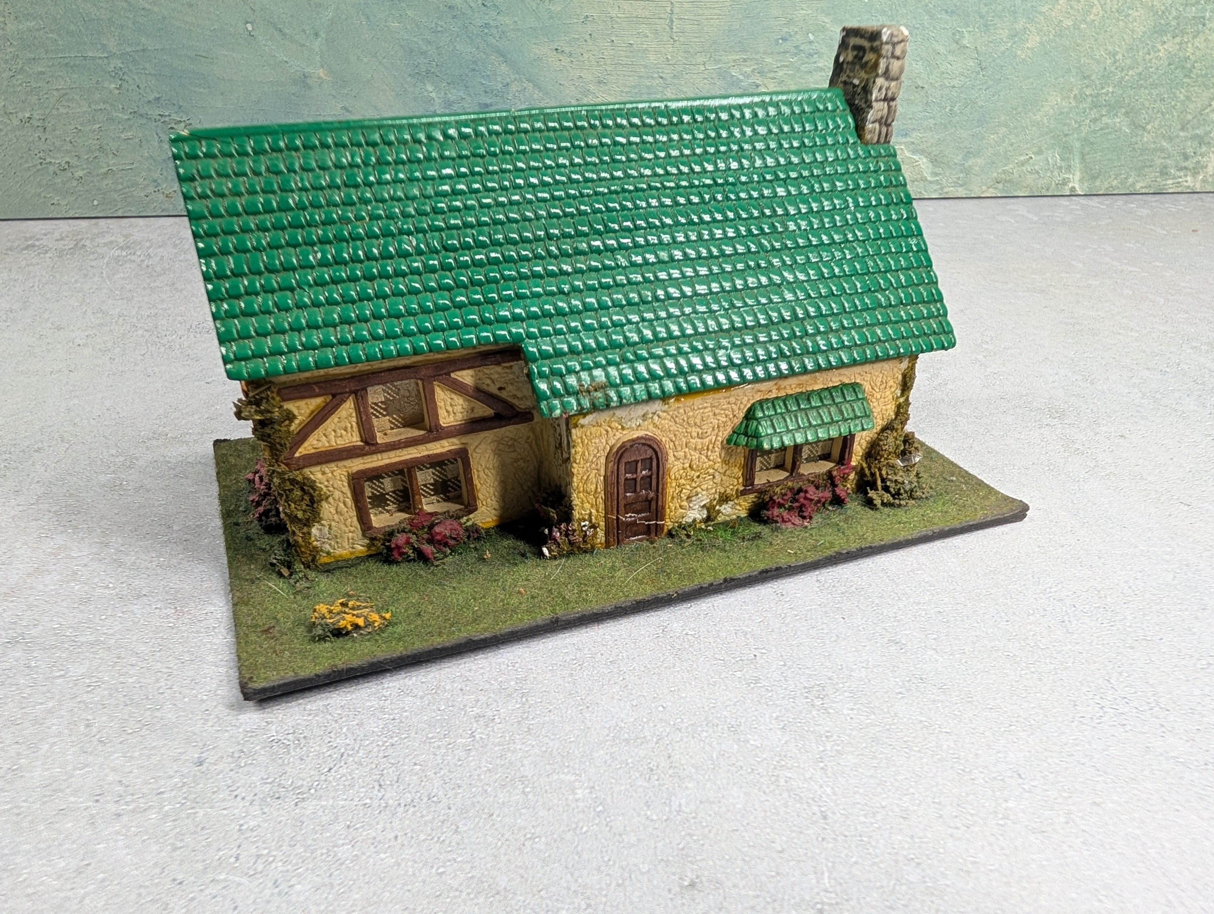 USED HO Scale Cottage with Stone Chimney