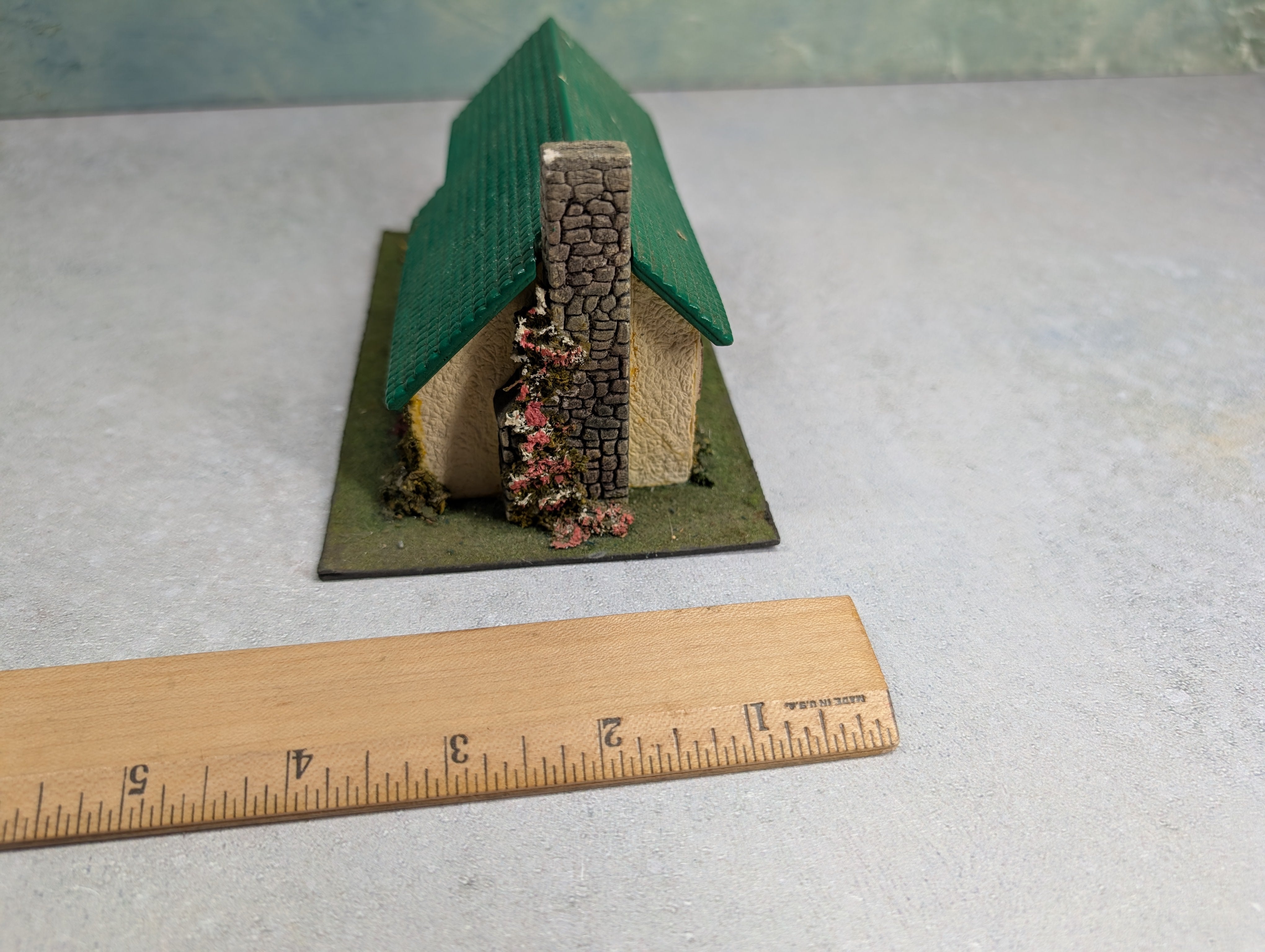 USED HO Scale Cottage with Stone Chimney