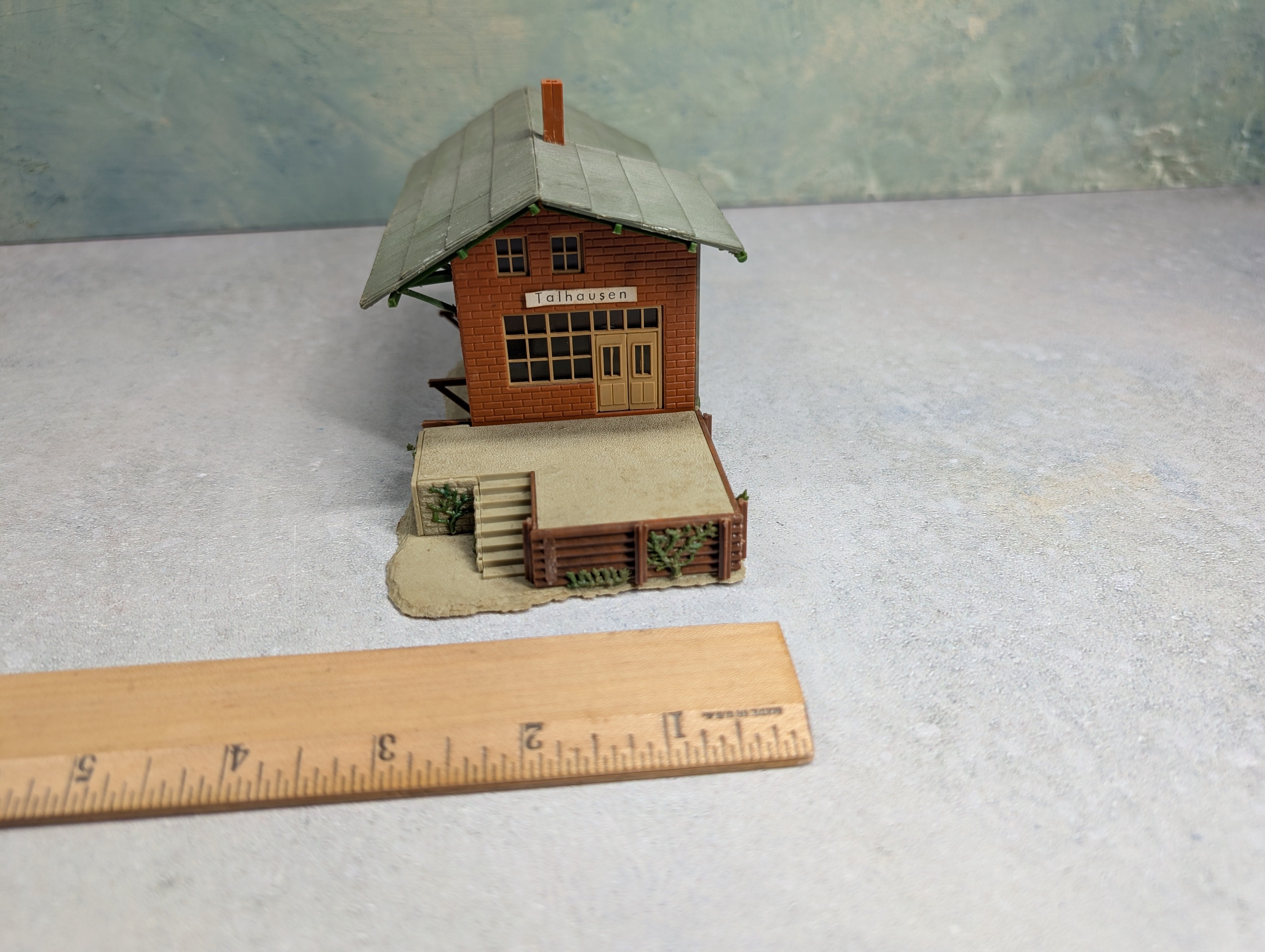 USED Faller HO Scale Talhausen Freight Station, Building
