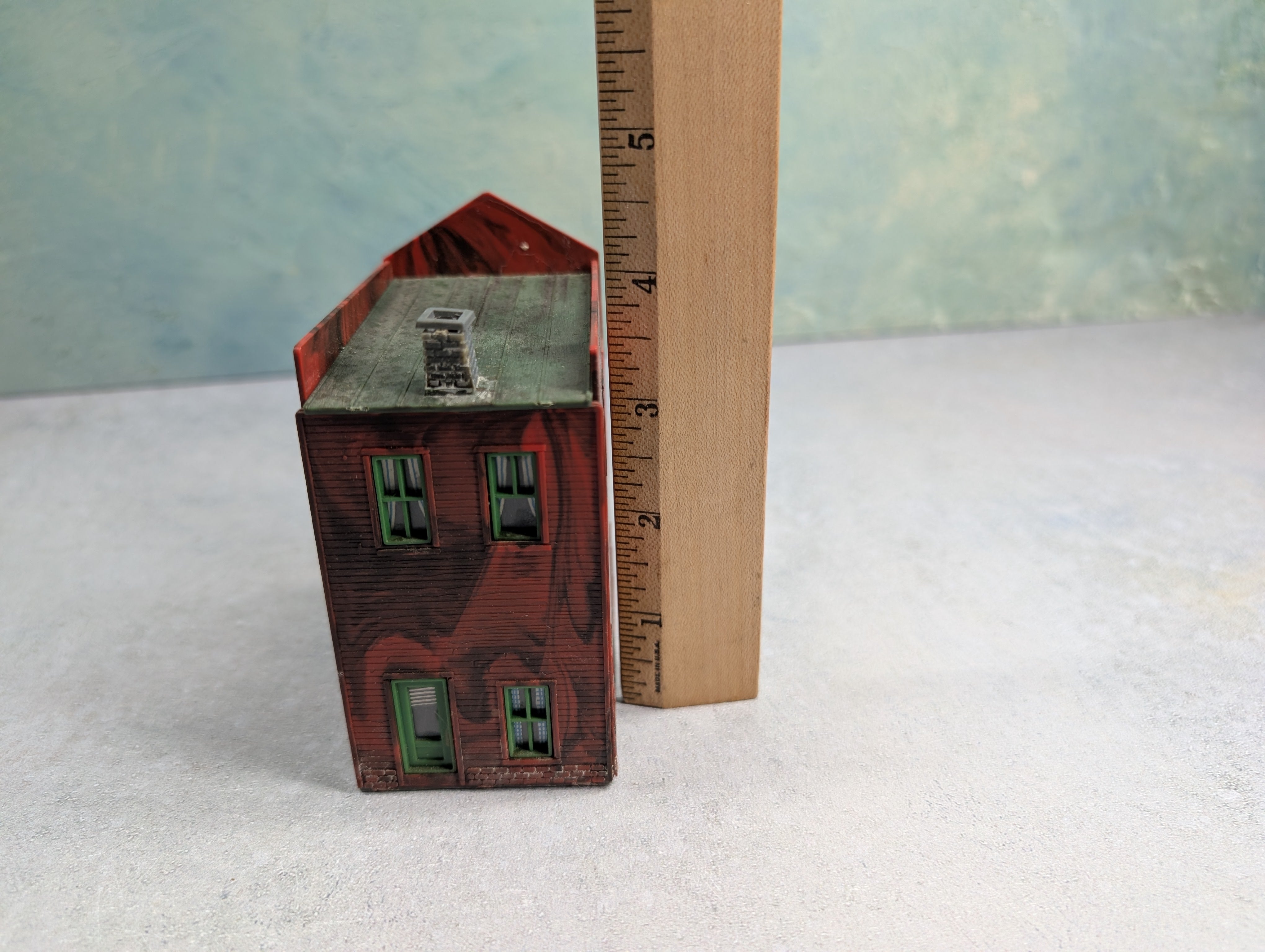 USED HO Scale Drug Store, Store Front