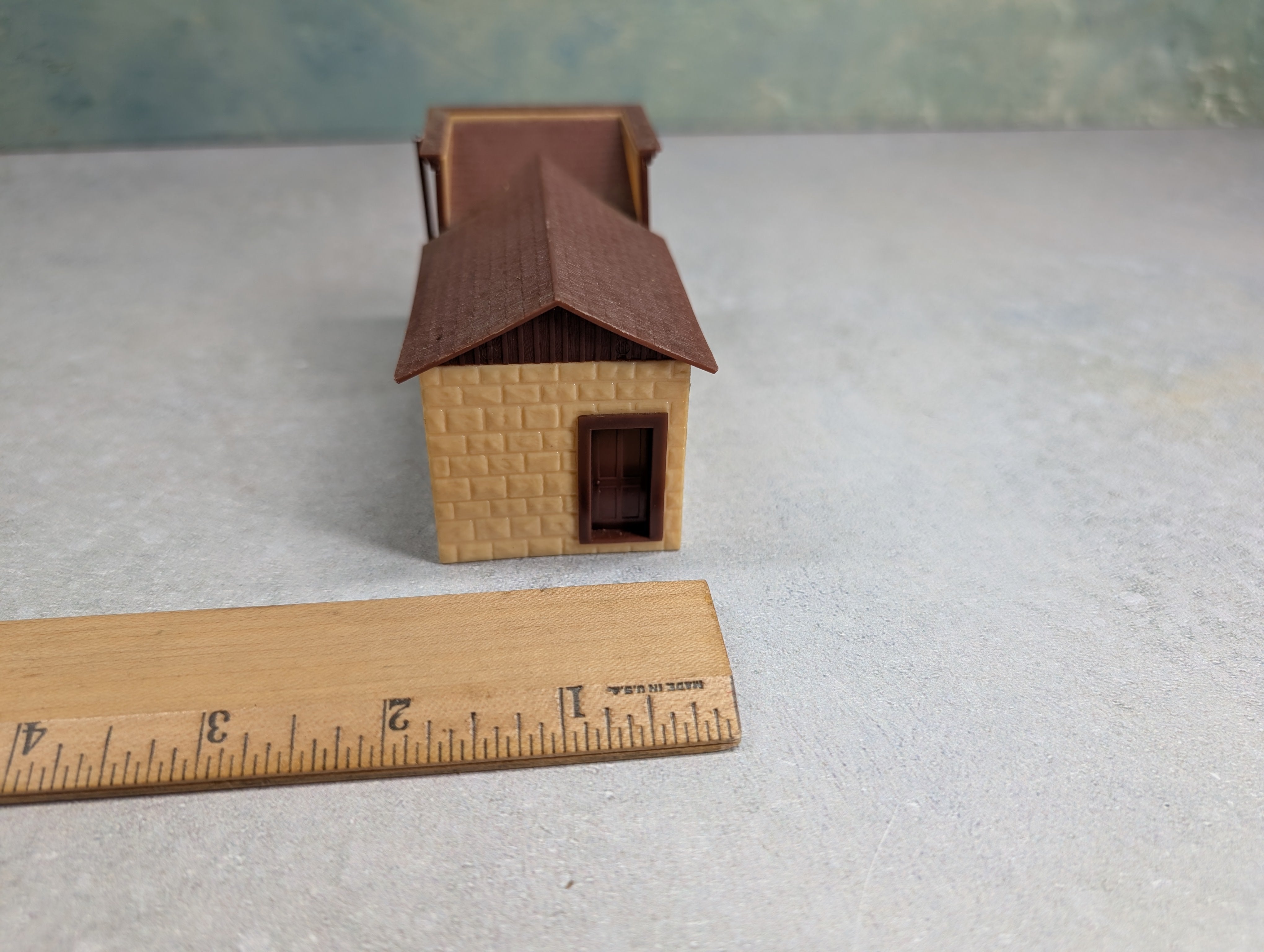 USED HO Scale Western Office