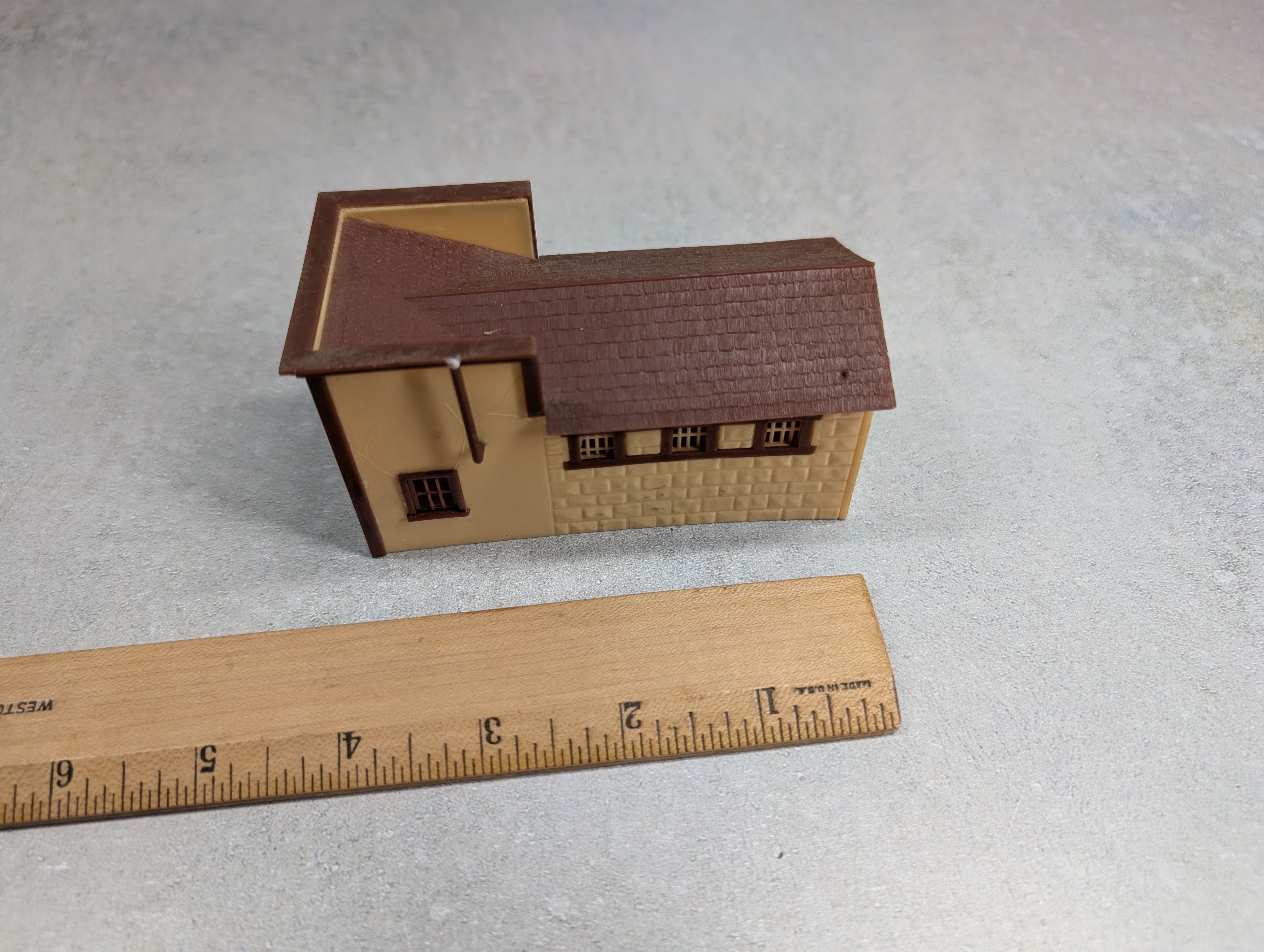 USED HO Scale Western Office