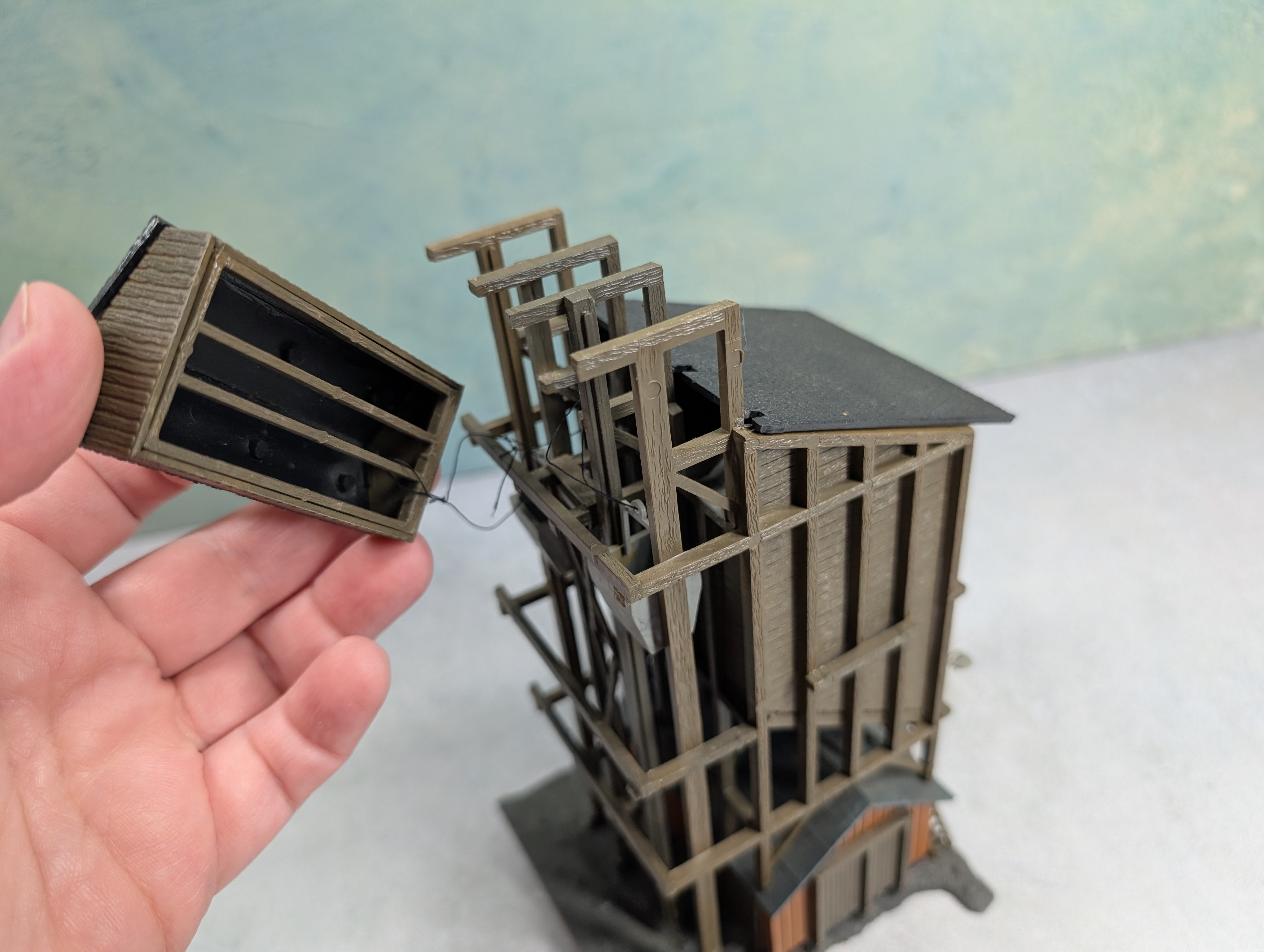 USED Pola HO Scale Track Side Coaling Station