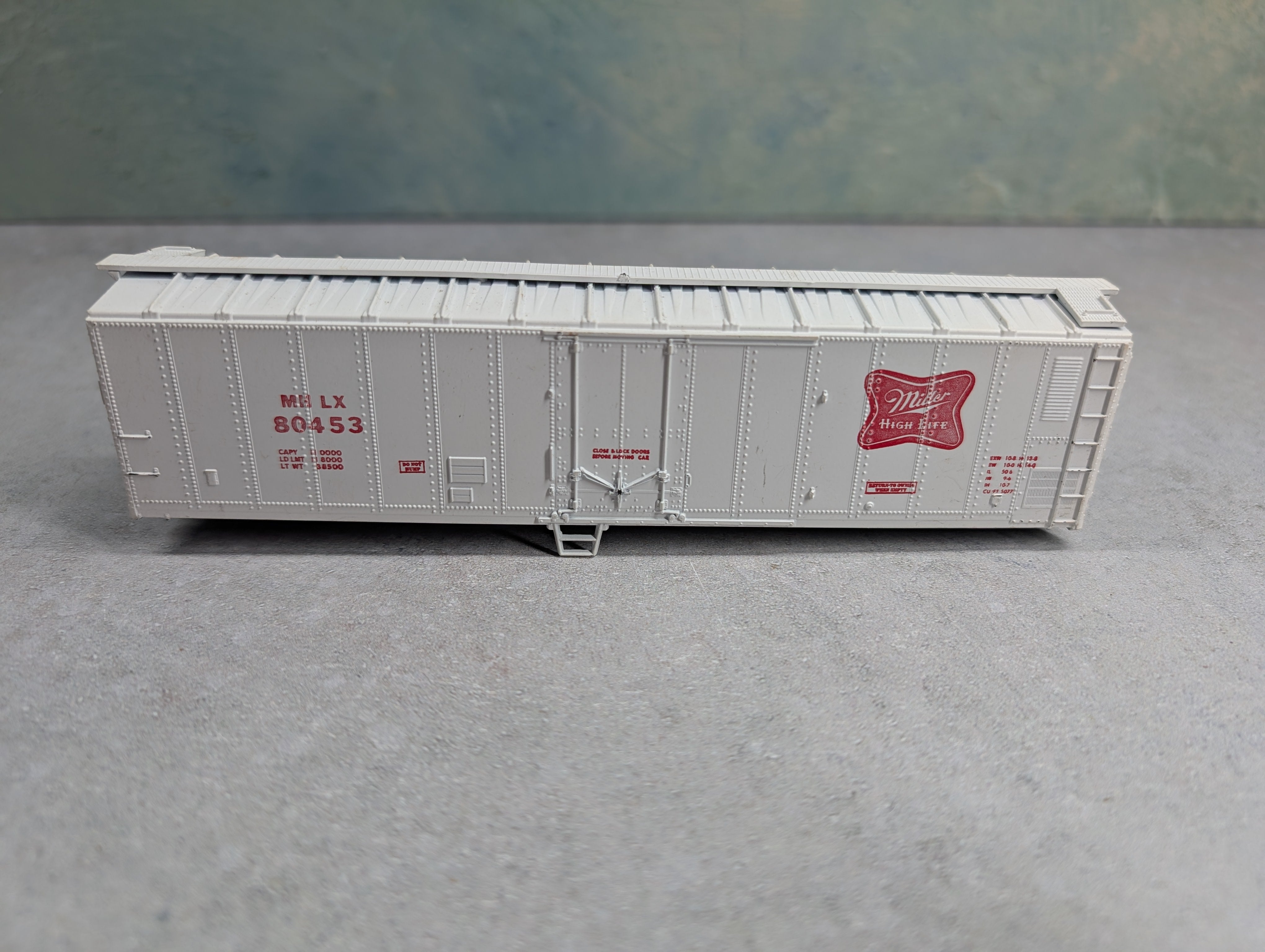 USED Athearn HO Scale 50' Box Car Miller High Life #80453