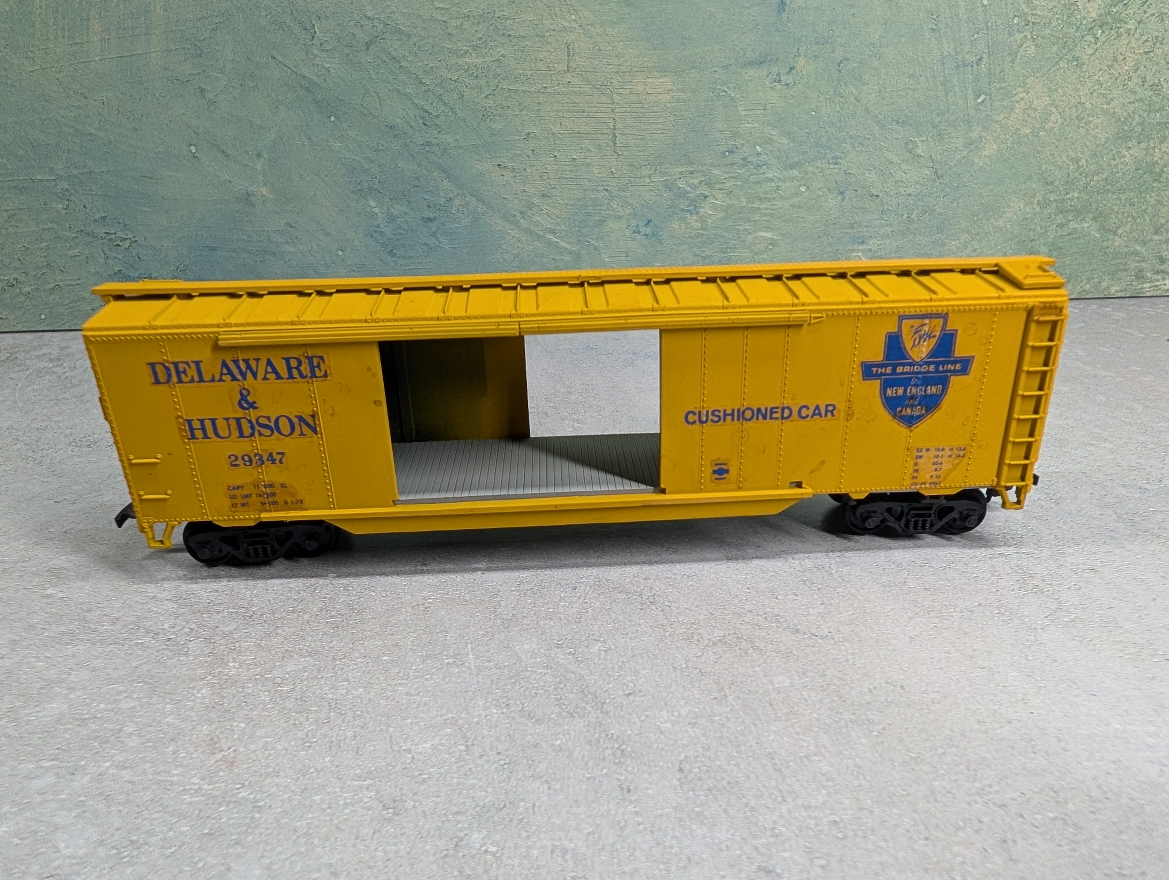 USED Athearn HO Scale 50' DD Box Car Delaware and Hudson D&H #29347 Decal