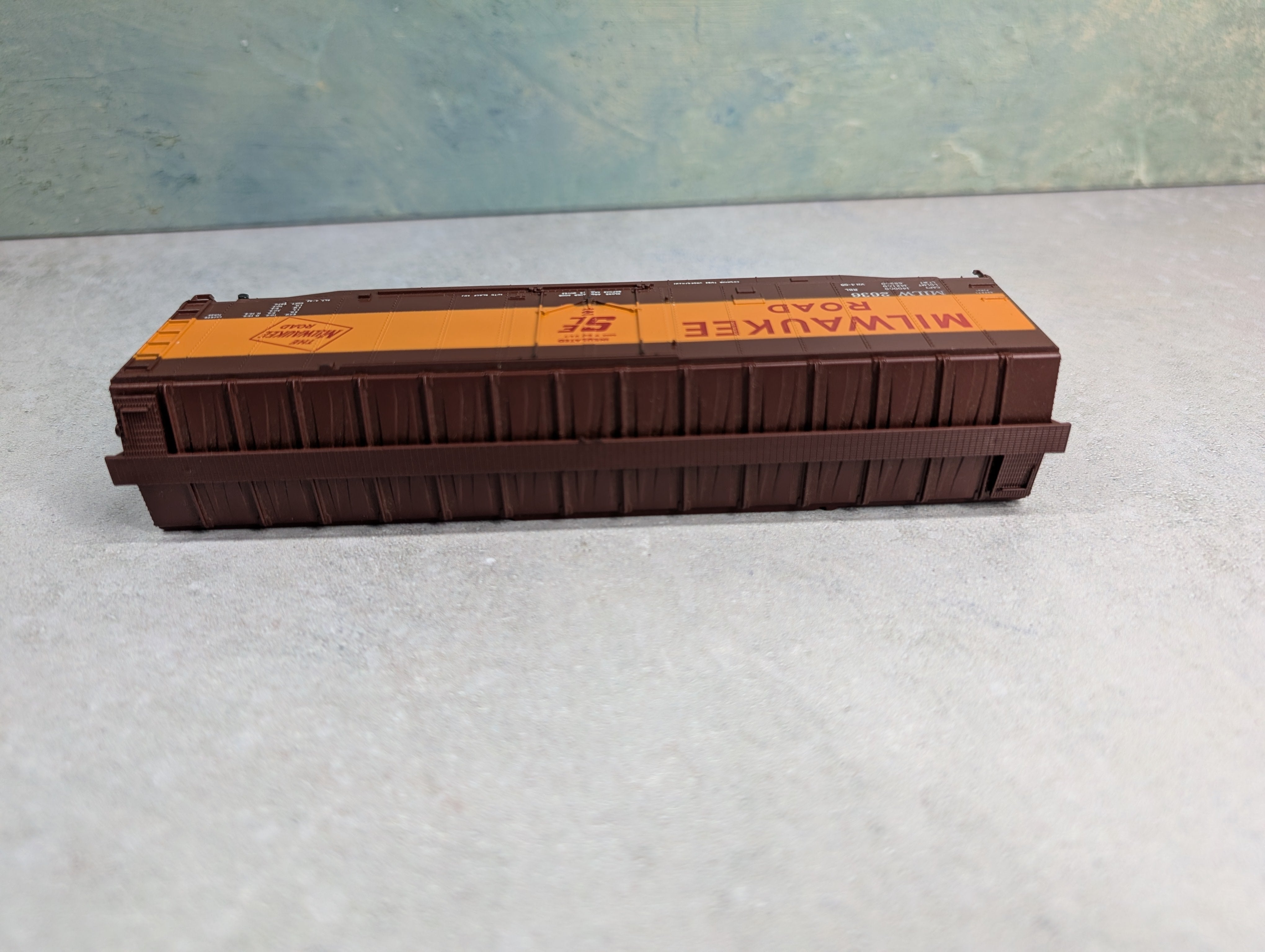 USED Athearn HO Scale 50' Box Car Milwaukee Road MILW #2636
