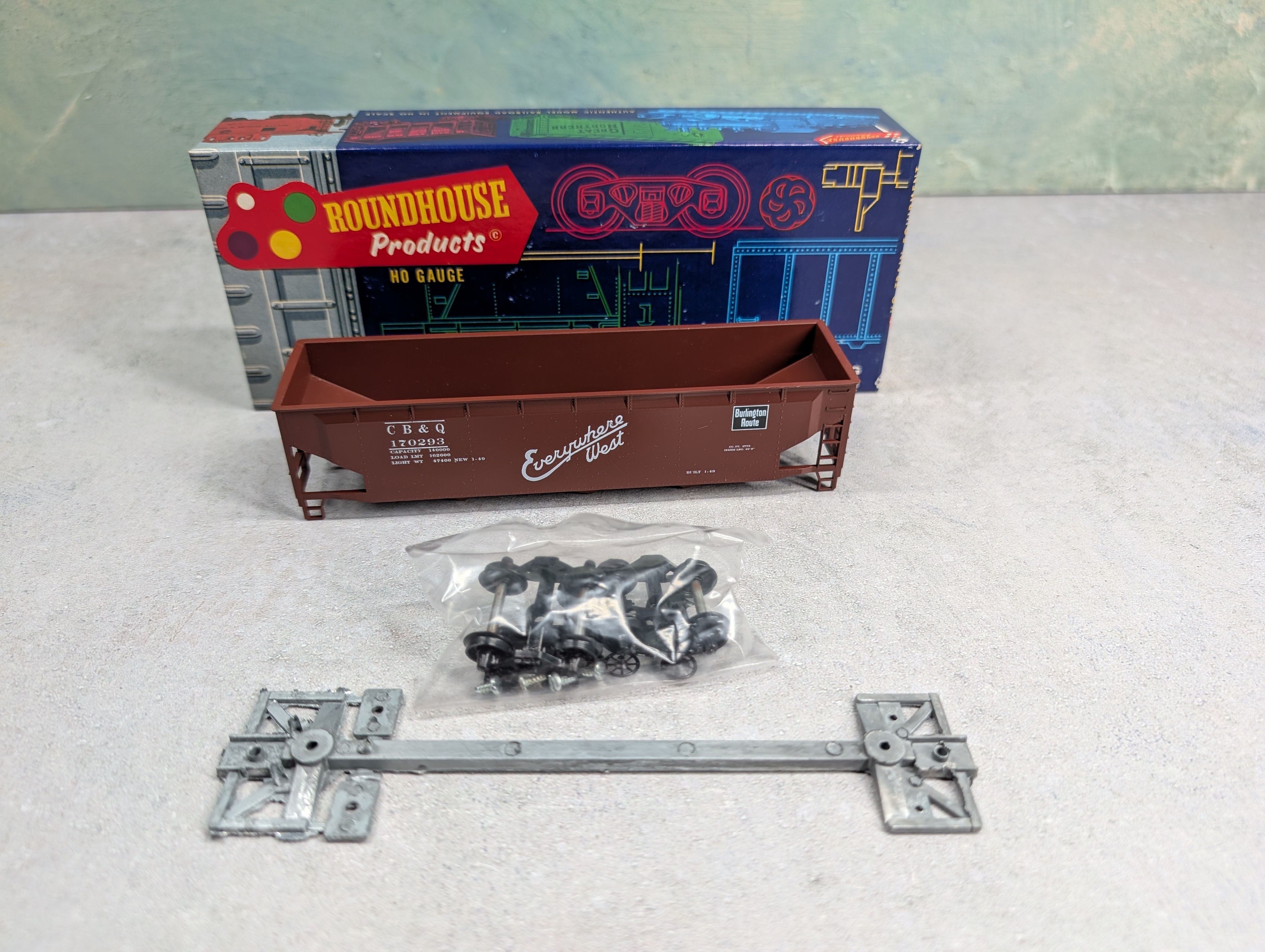 USED Roundhouse 1621 HO Scale 3-Bay Offset Hopper Burlington CB&Q #170293 KIT