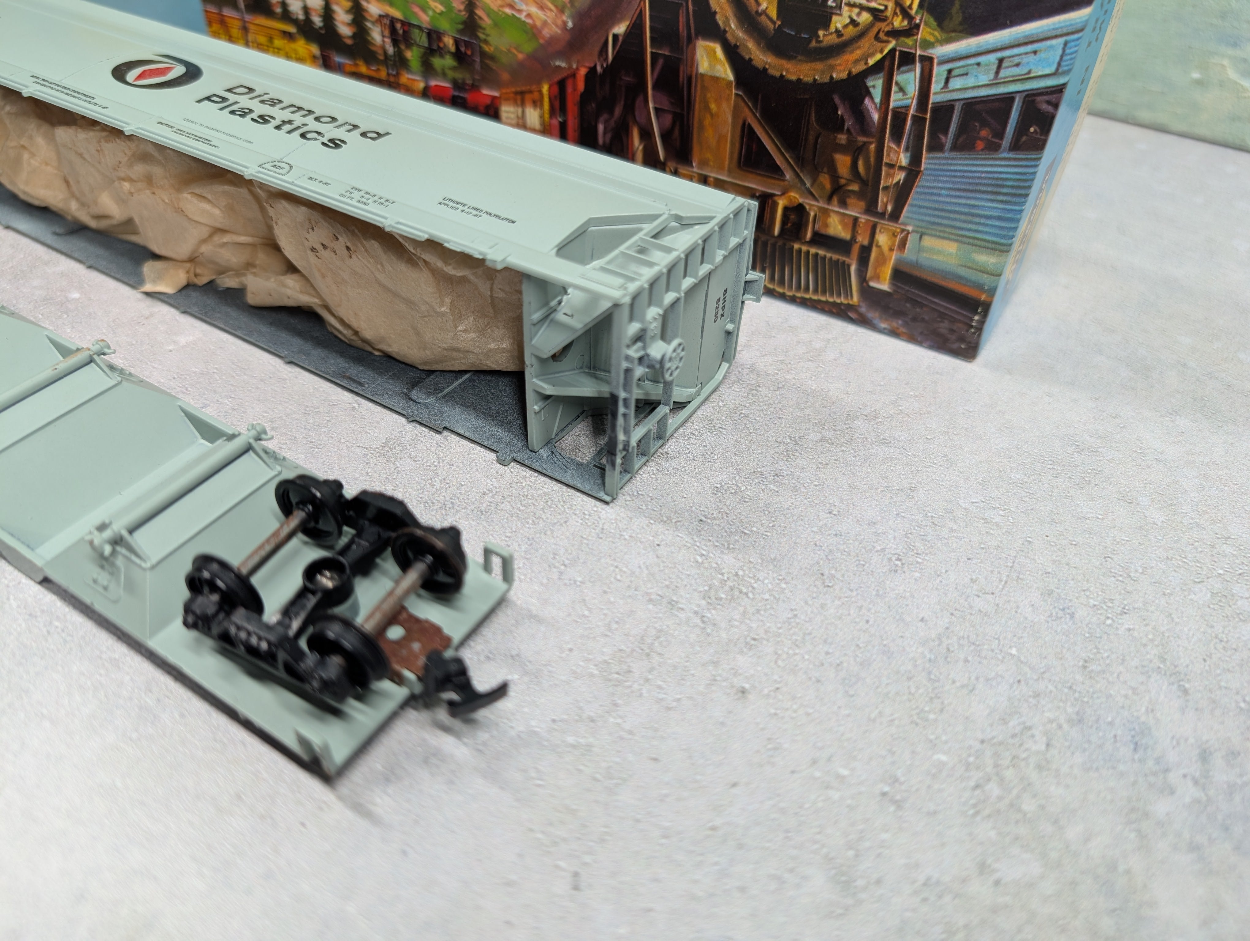 USED Athearn 1913 HO Scale 55' ACF Center Flow Diamond Plastics SHPX #5250 Started KIT