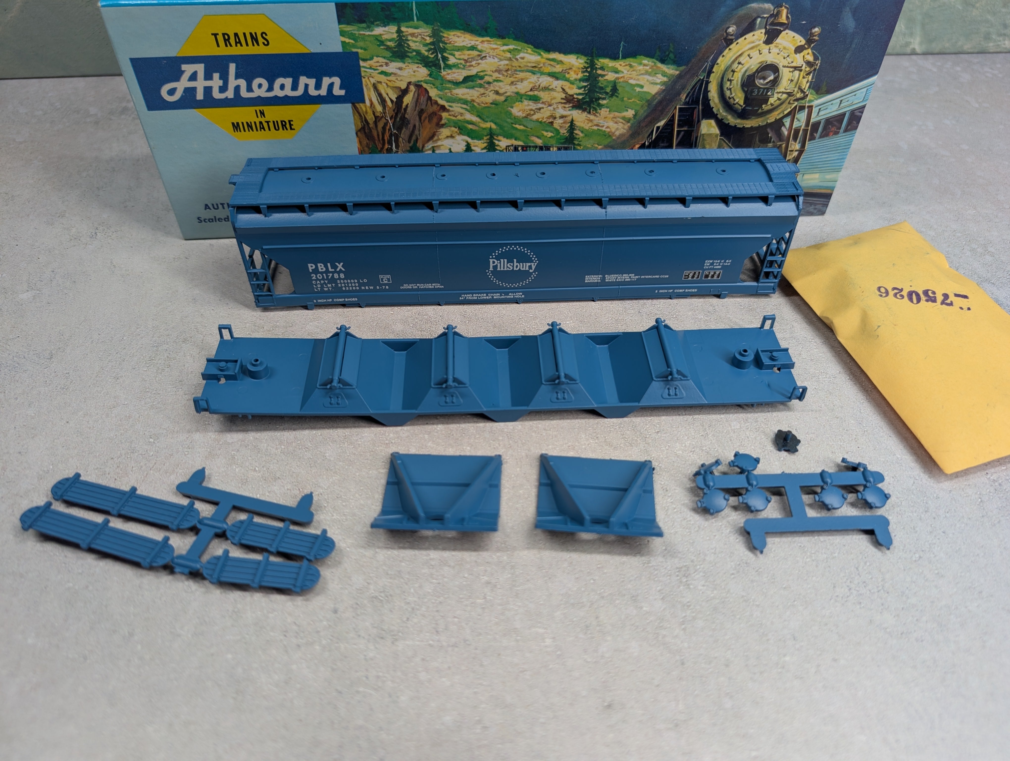 USED Athearn 1966 HO Scale 55' ACF Center Flow Pillsbury PBLX #201788 Bev-Bel KIT