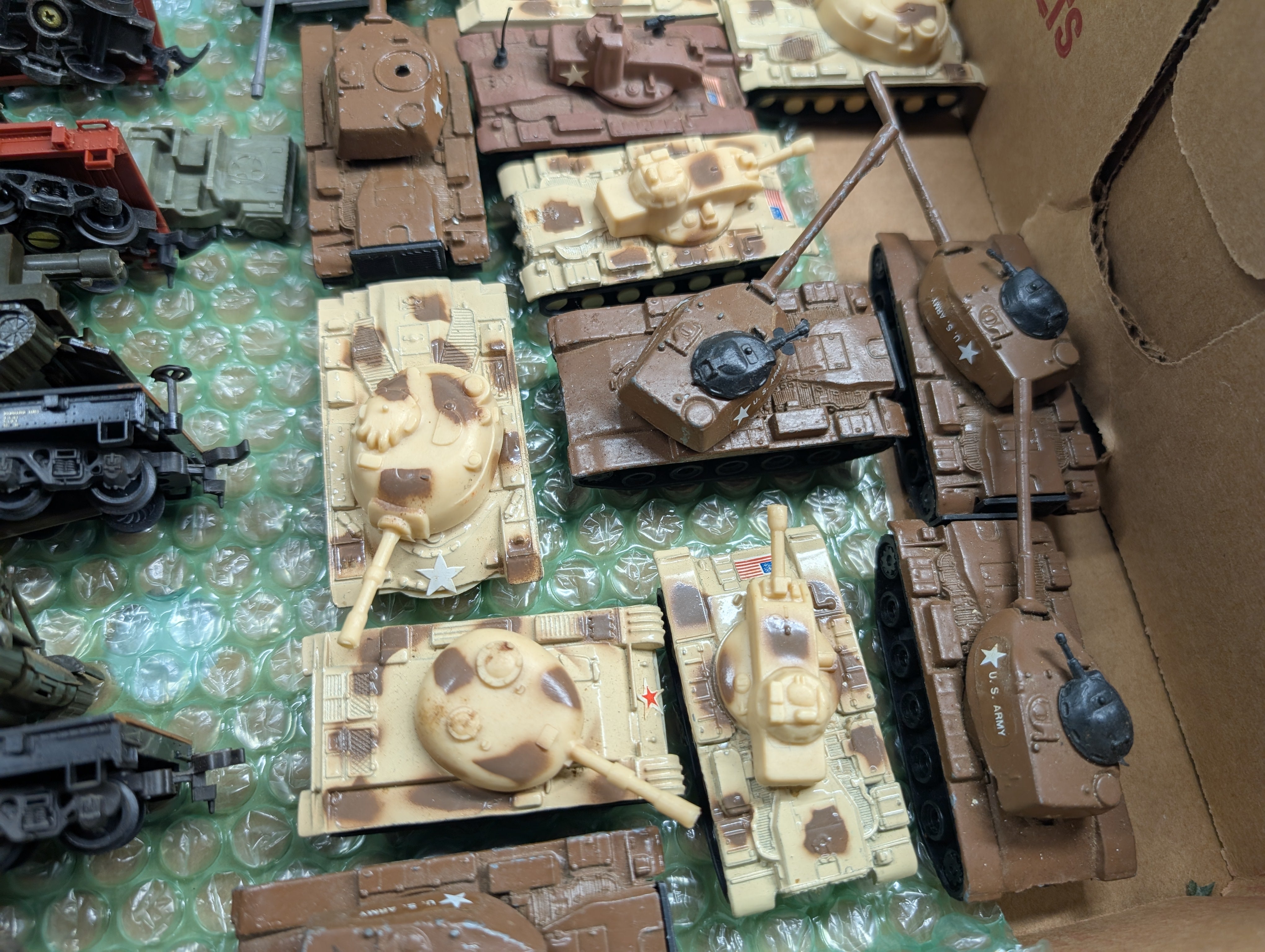 USED Roco HO Scale Lot of Various Army Tank Cars, Vehicles, Flat Cars & More, MiniTanks