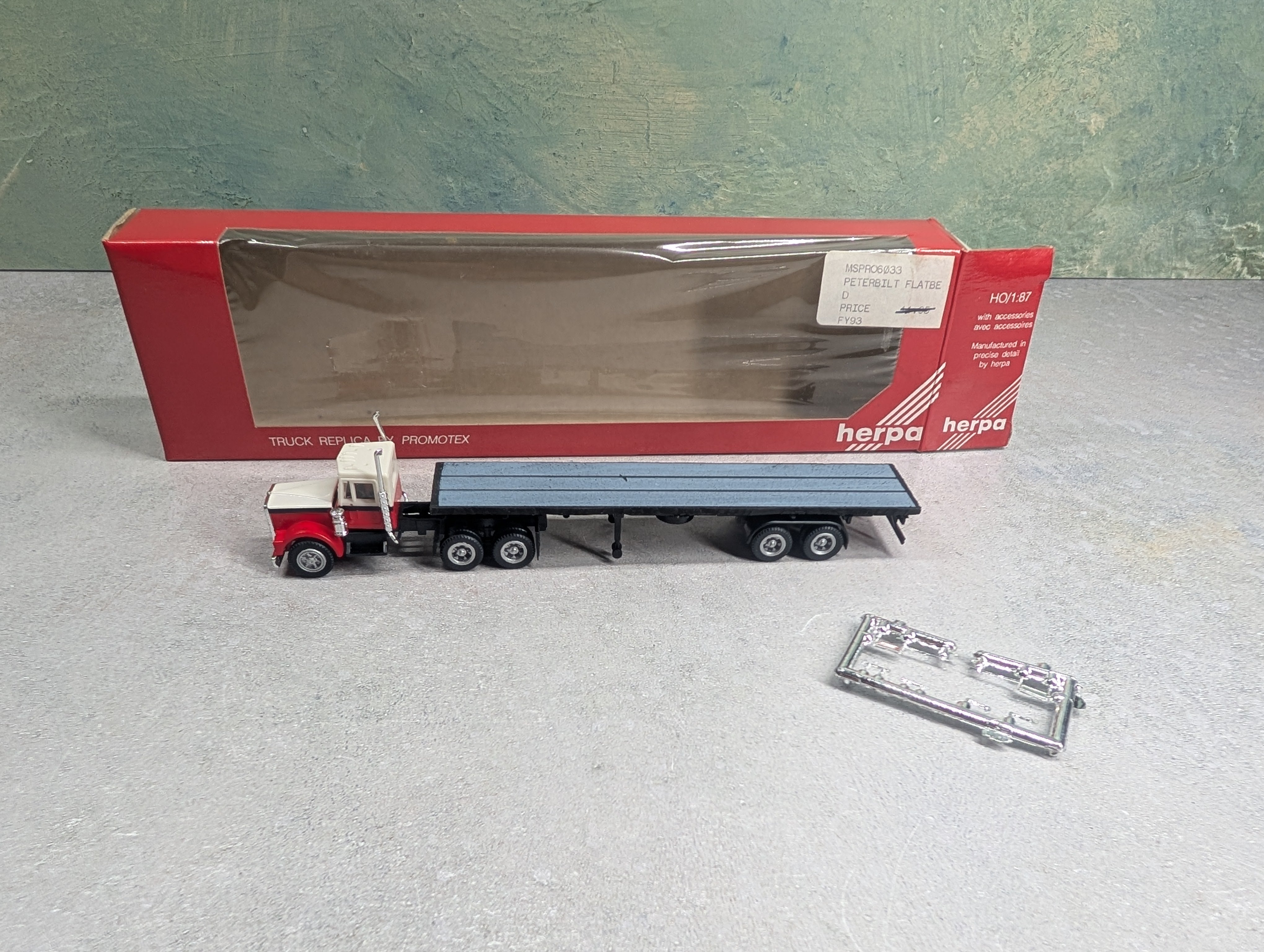 USED Herpa 6033 HO Scale Tractor Trailer Truck with Flat Bed