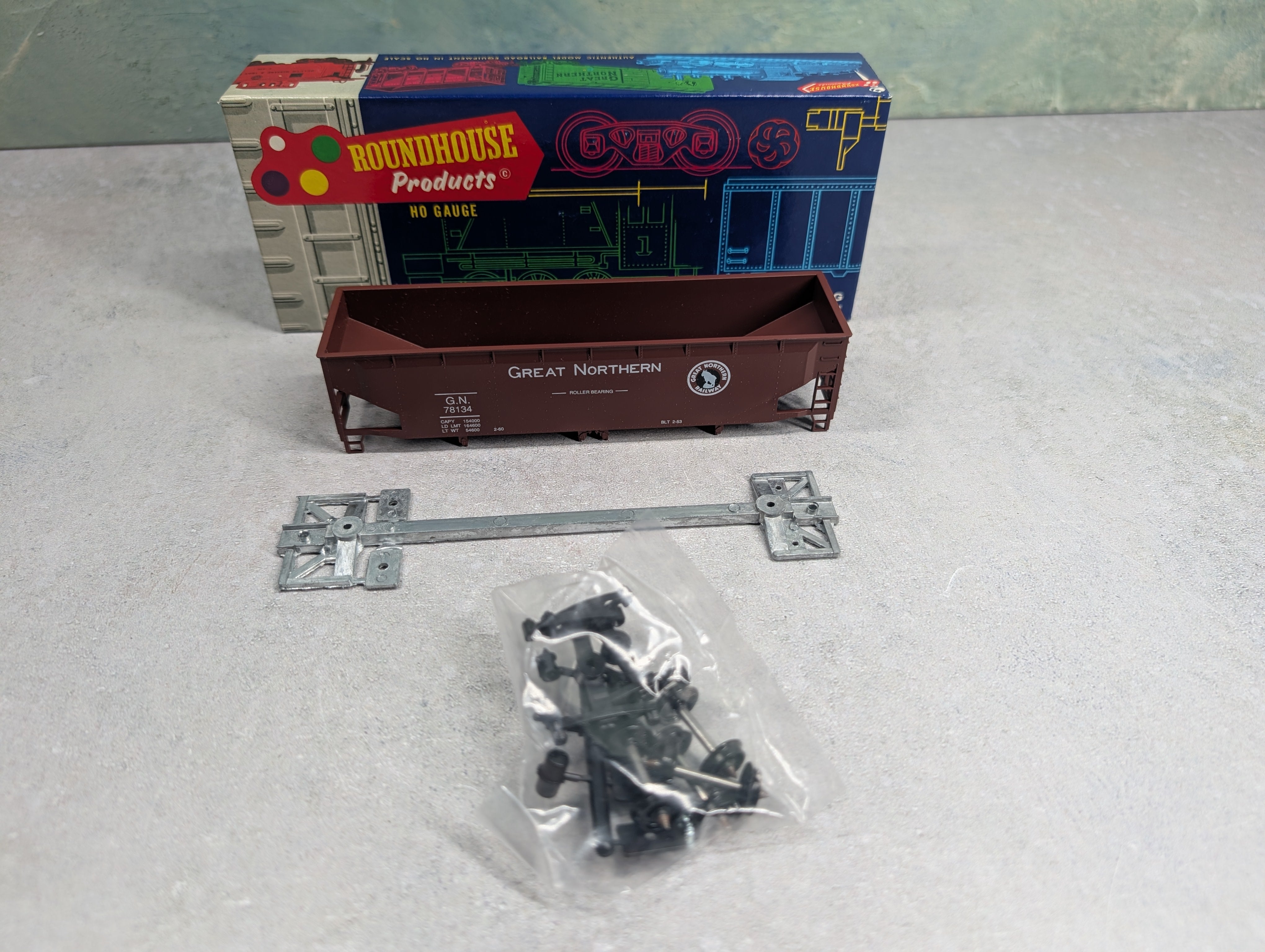 USED Roundhouse 7737 HO Scale Ballast Hopper Great Northern GN #78134 Small Letters KIT