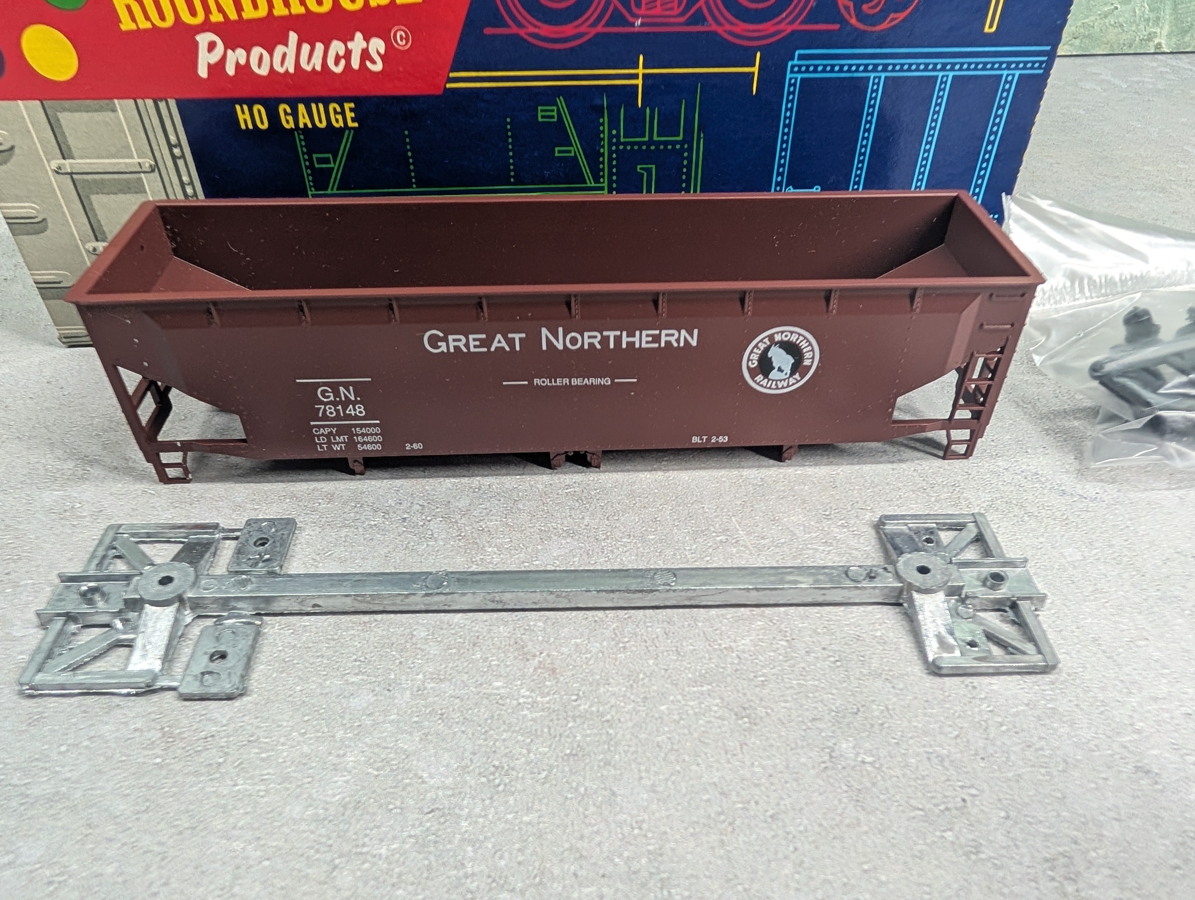 USED Roundhouse 7737 HO Scale Ballast Hopper Great Northern GN #78148 Small Letters KIT