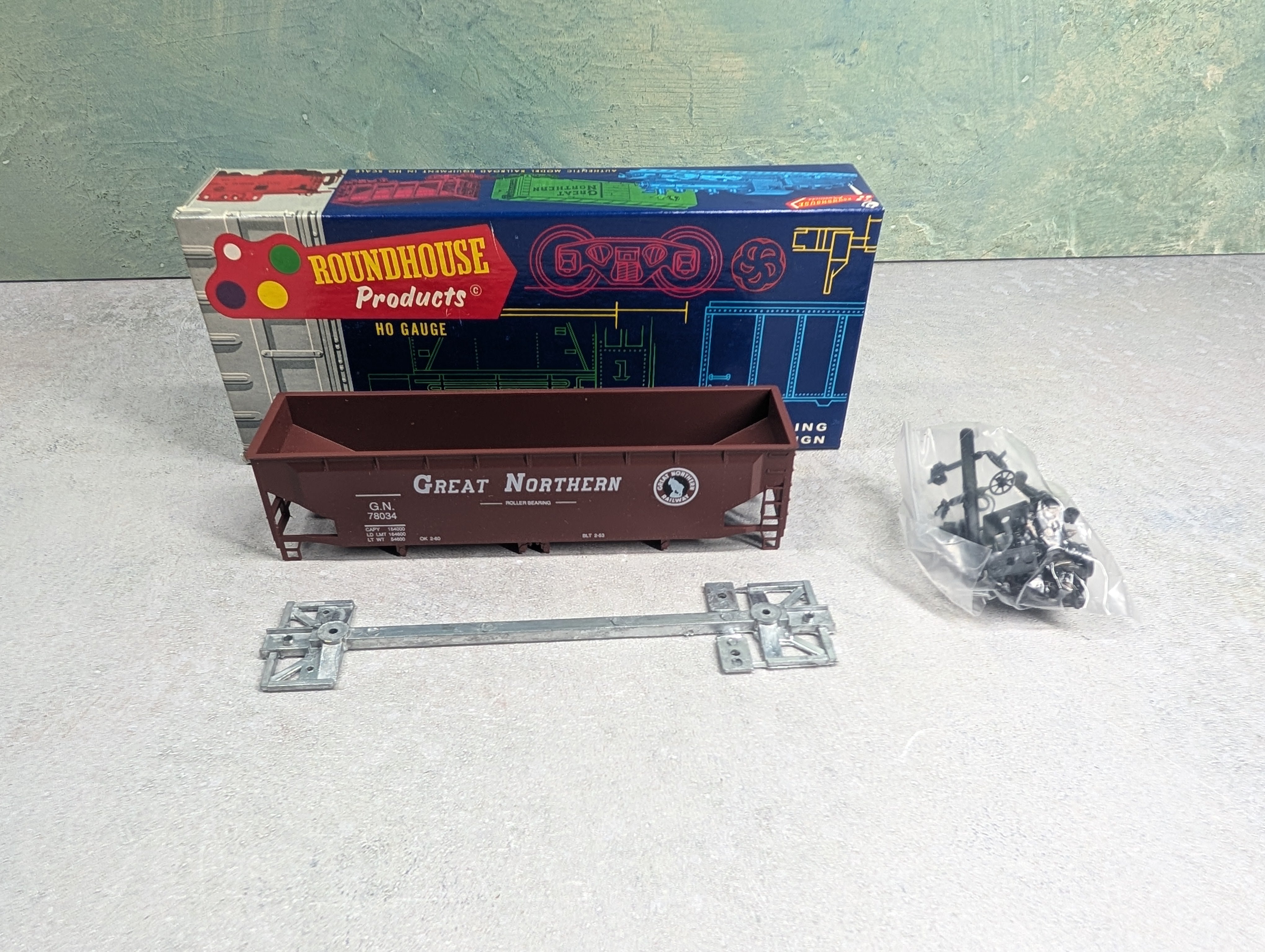 USED Roundhouse 7736 HO Scale Ballast Hopper Great Northern GN #78034 Large Letters KIT