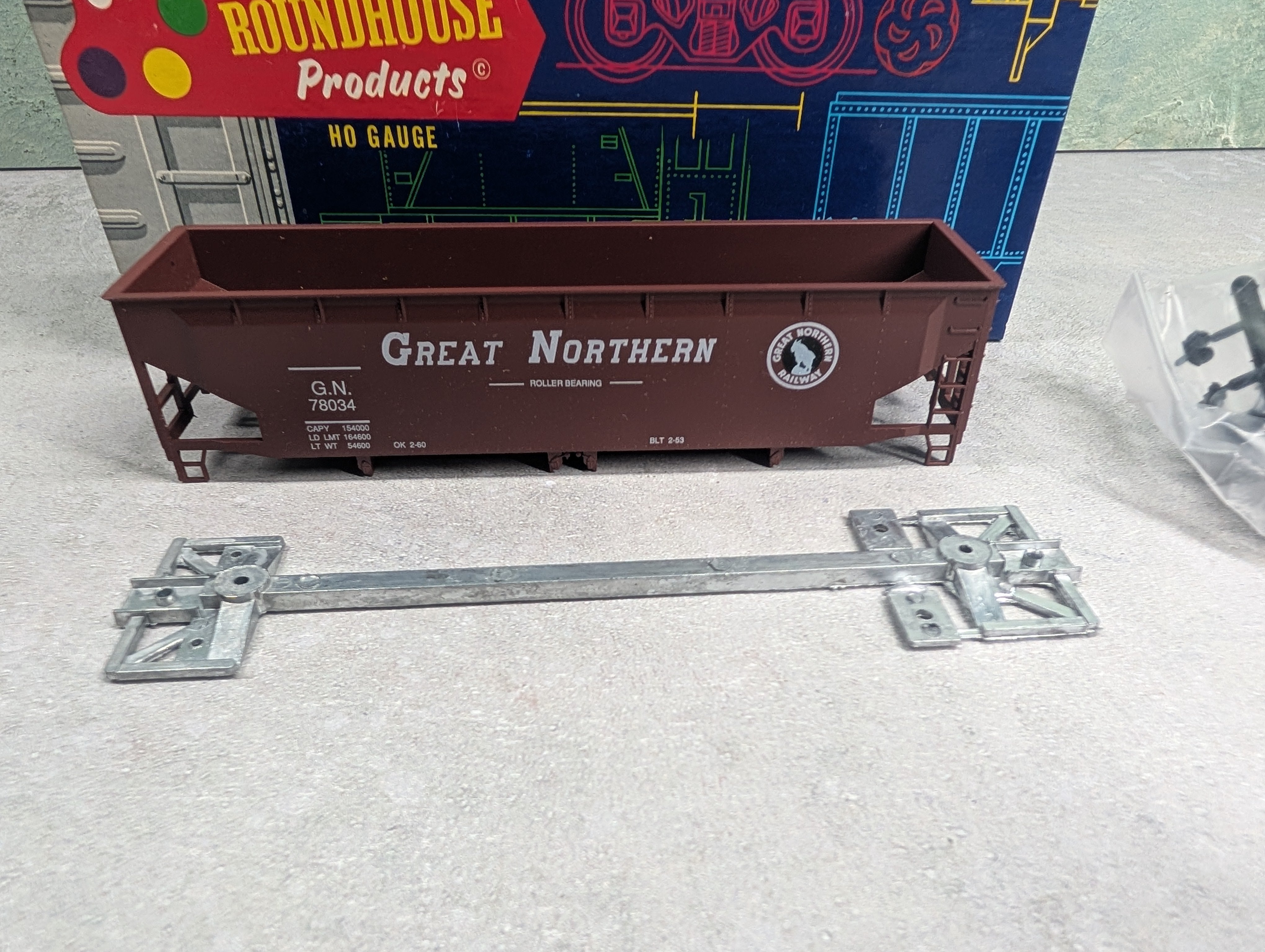 USED Roundhouse 7736 HO Scale Ballast Hopper Great Northern GN #78034 Large Letters KIT