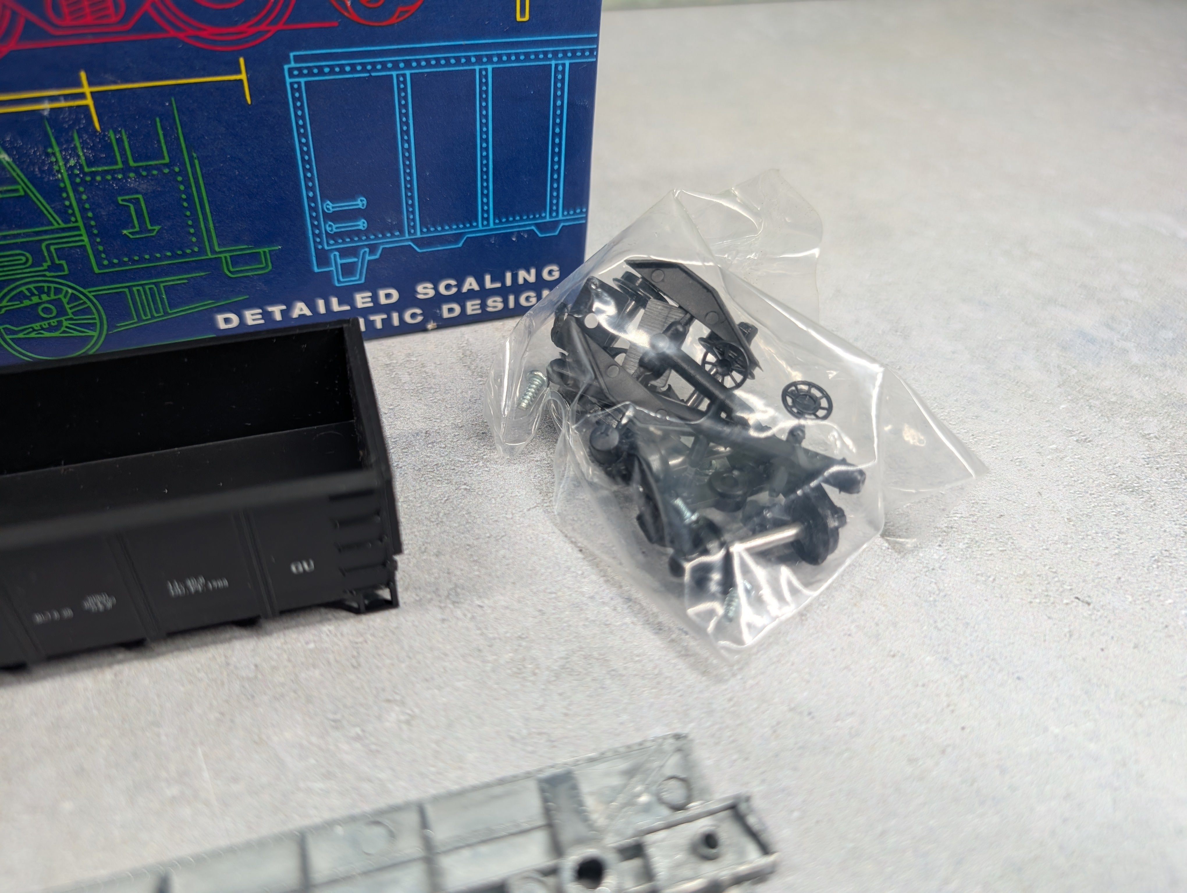 USED Roundhouse 3252 HO Scale 40' Peak-End Gondola Norfolk & Western N&W #96687 KIT