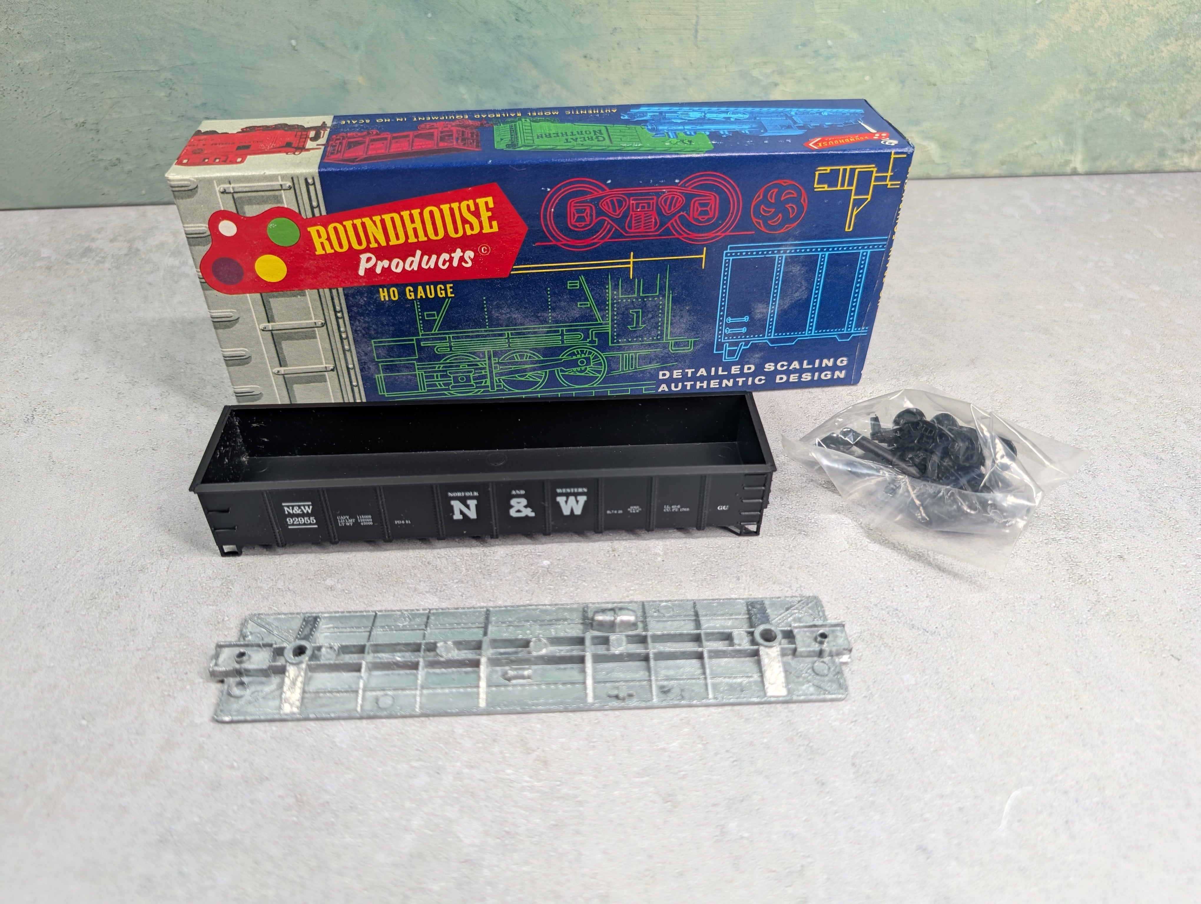 USED Roundhouse 3252 HO Scale 40' Peak-End Gondola Norfolk & Western N&W #92955 KIT
