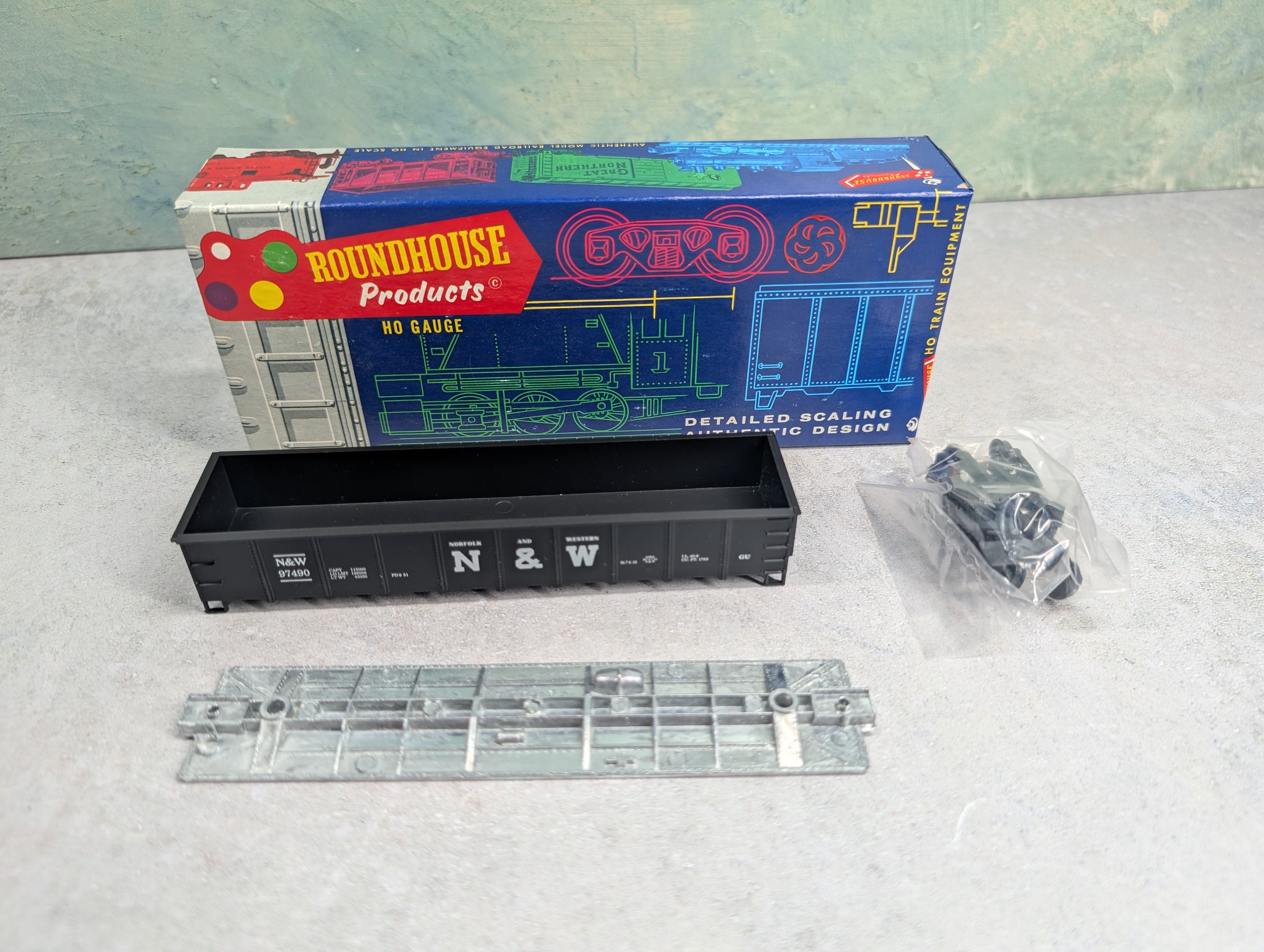 USED Roundhouse 3252 HO Scale 40' Peak-End Gondola Norfolk & Western N&W #97490 KIT