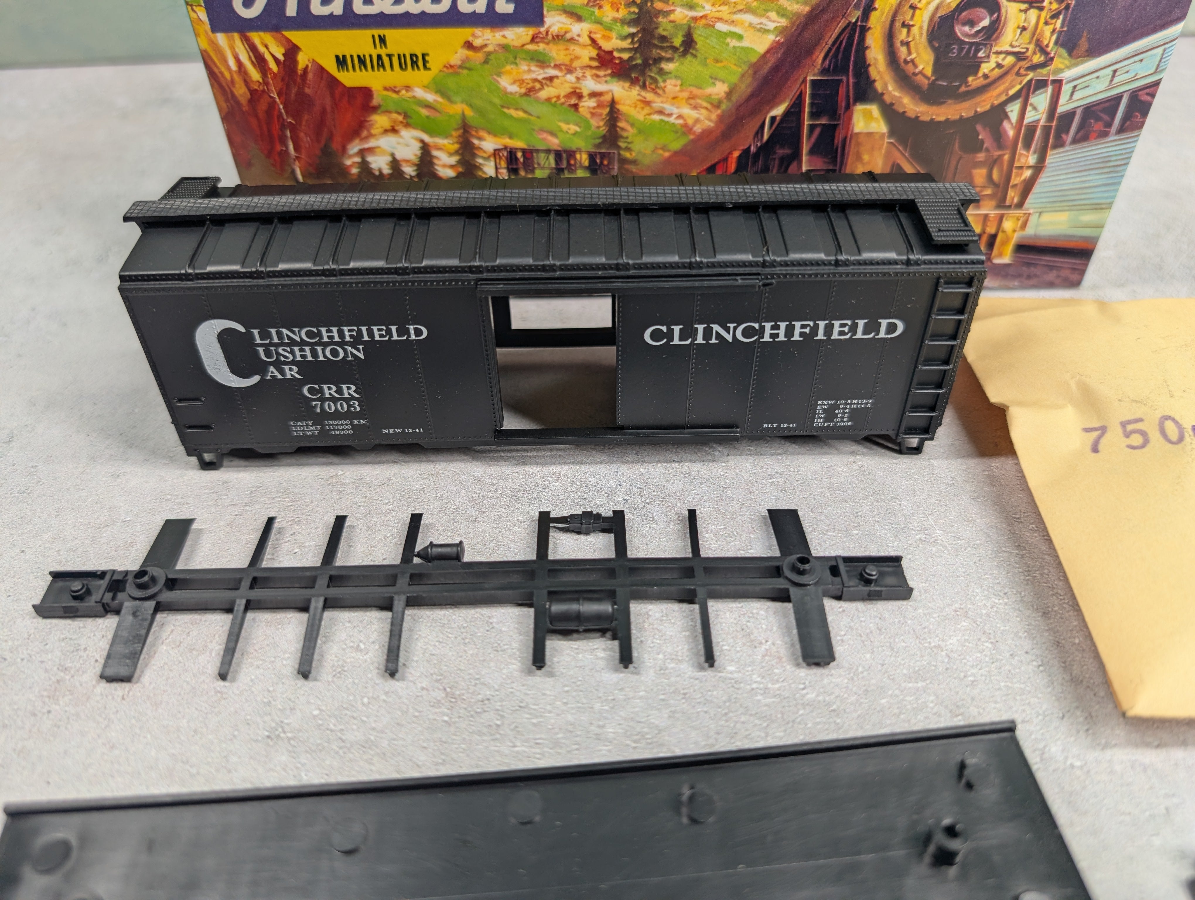 USED Athearn #1455 HO Scale 40' Box Car Clinchfield CRR #7003 Bev-Bel KIT