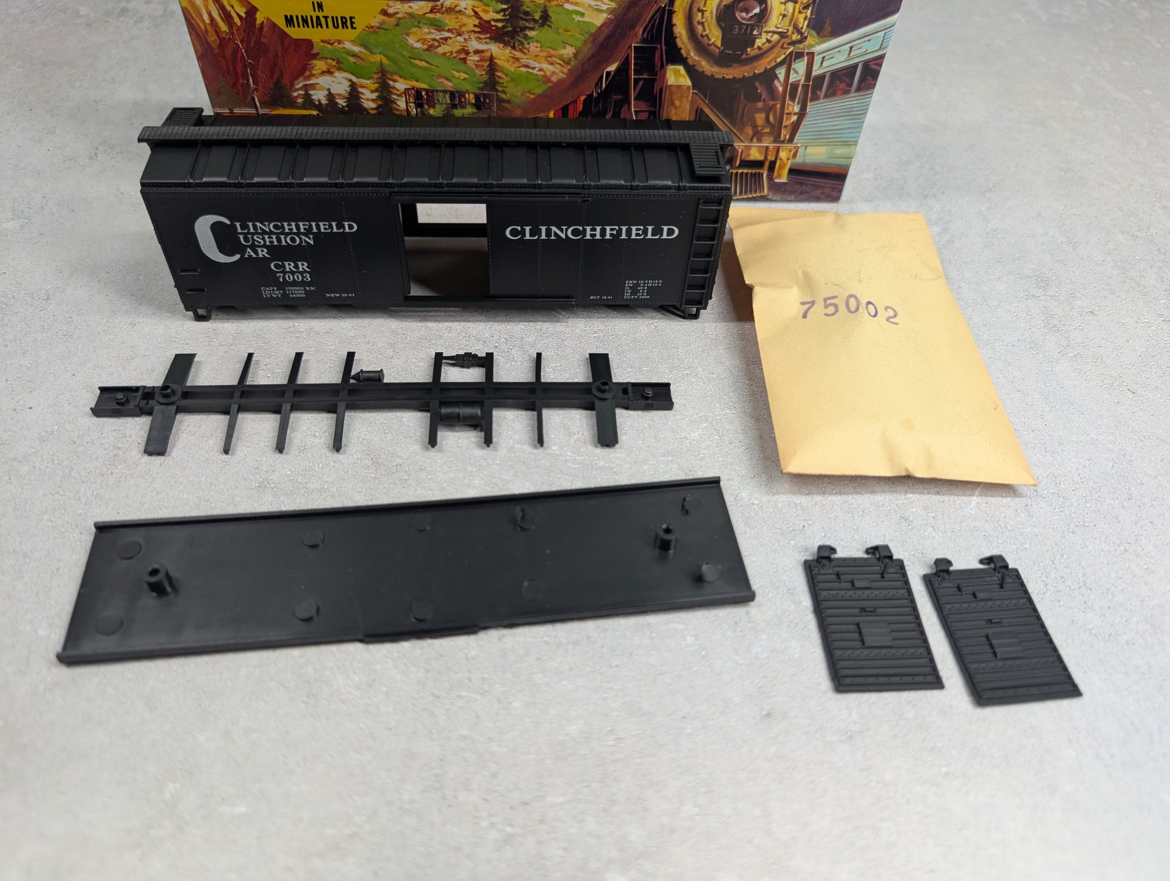 USED Athearn #1455 HO Scale 40' Box Car Clinchfield CRR #7003 Bev-Bel KIT