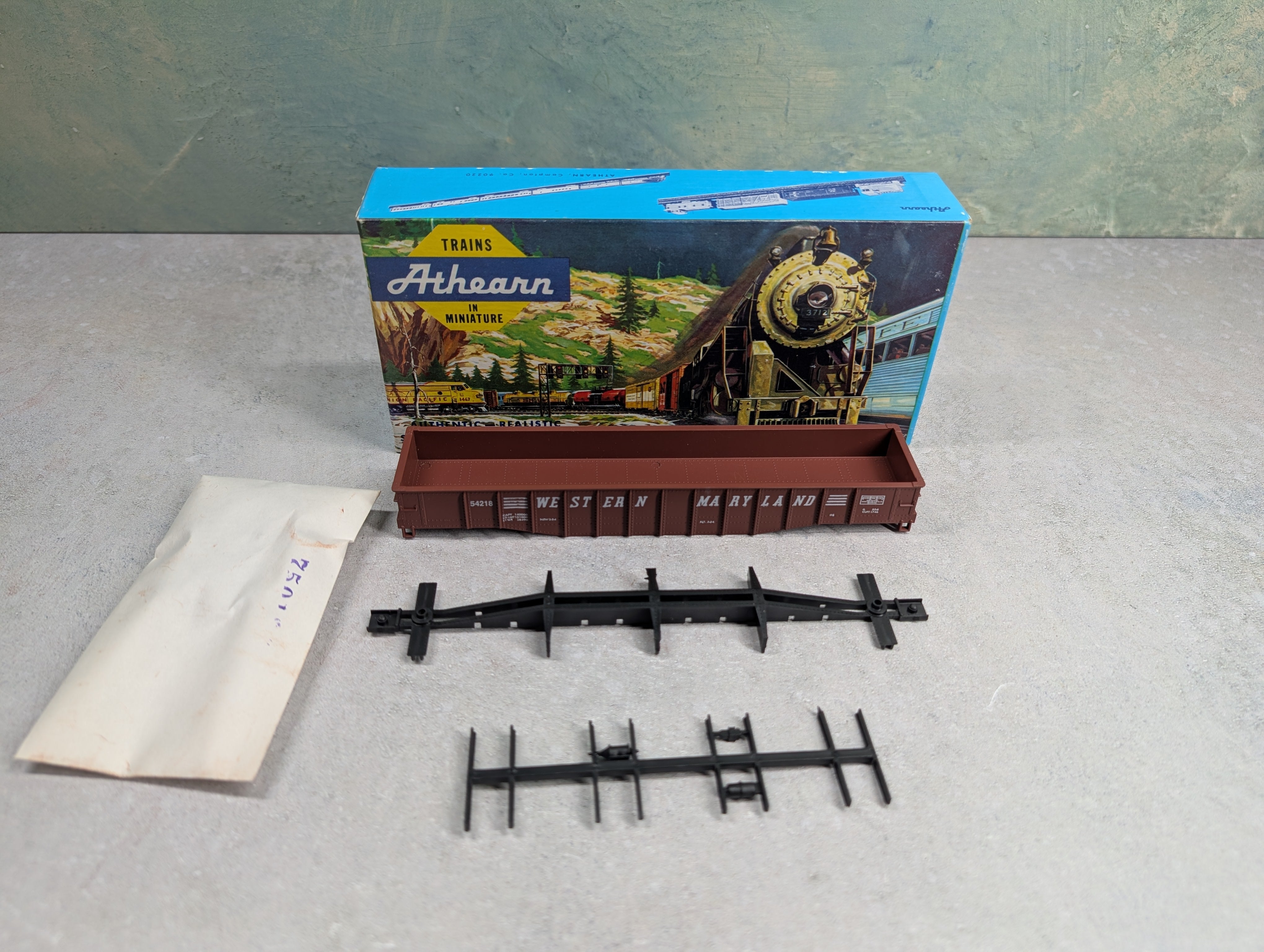 USED Athearn #1906-1 HO Scale 50' Open Gondola Western Maryland #54218 Bev-Bel KIT