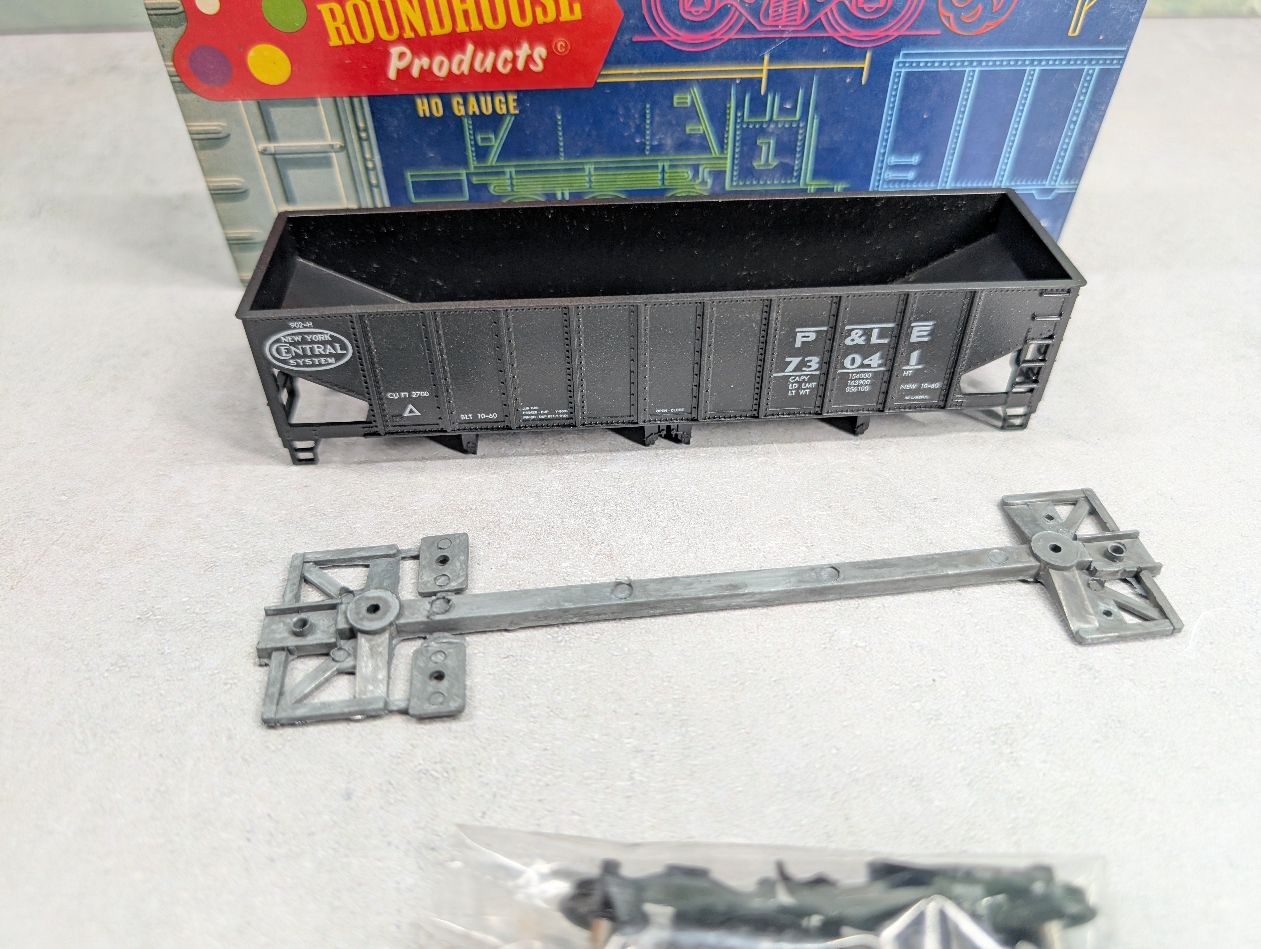 USED Roundhouse 1562 HO Scale Ballast Car Rib-Side Pittsburgh & Lake Erie P&LE #73041 KIT