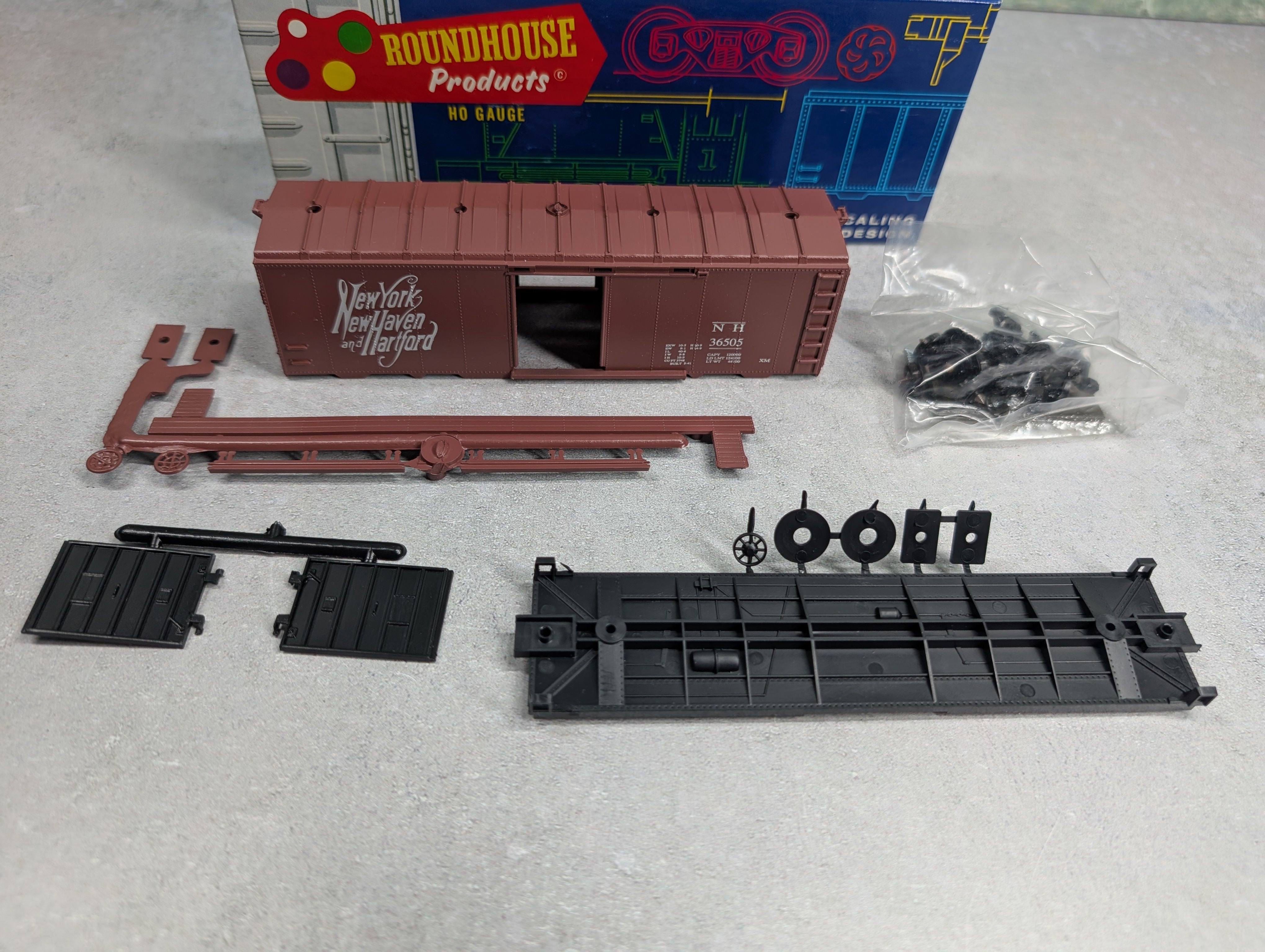 USED Roundhouse 7742 HO Scale 40' Box Car New Haven NH #36505 KIT