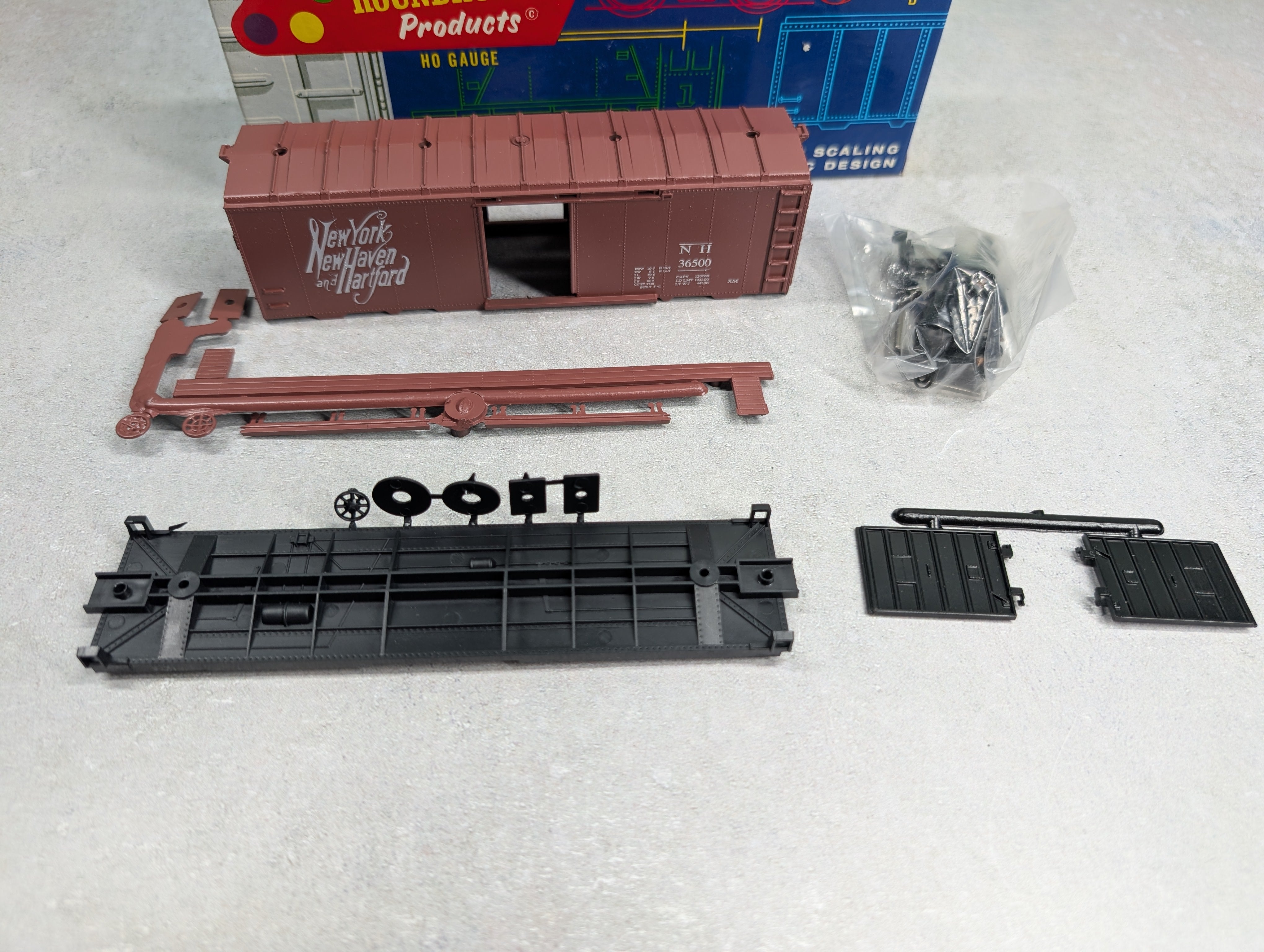 USED Roundhouse 7742 HO Scale 40' Box Car New Haven NH #36500 KIT