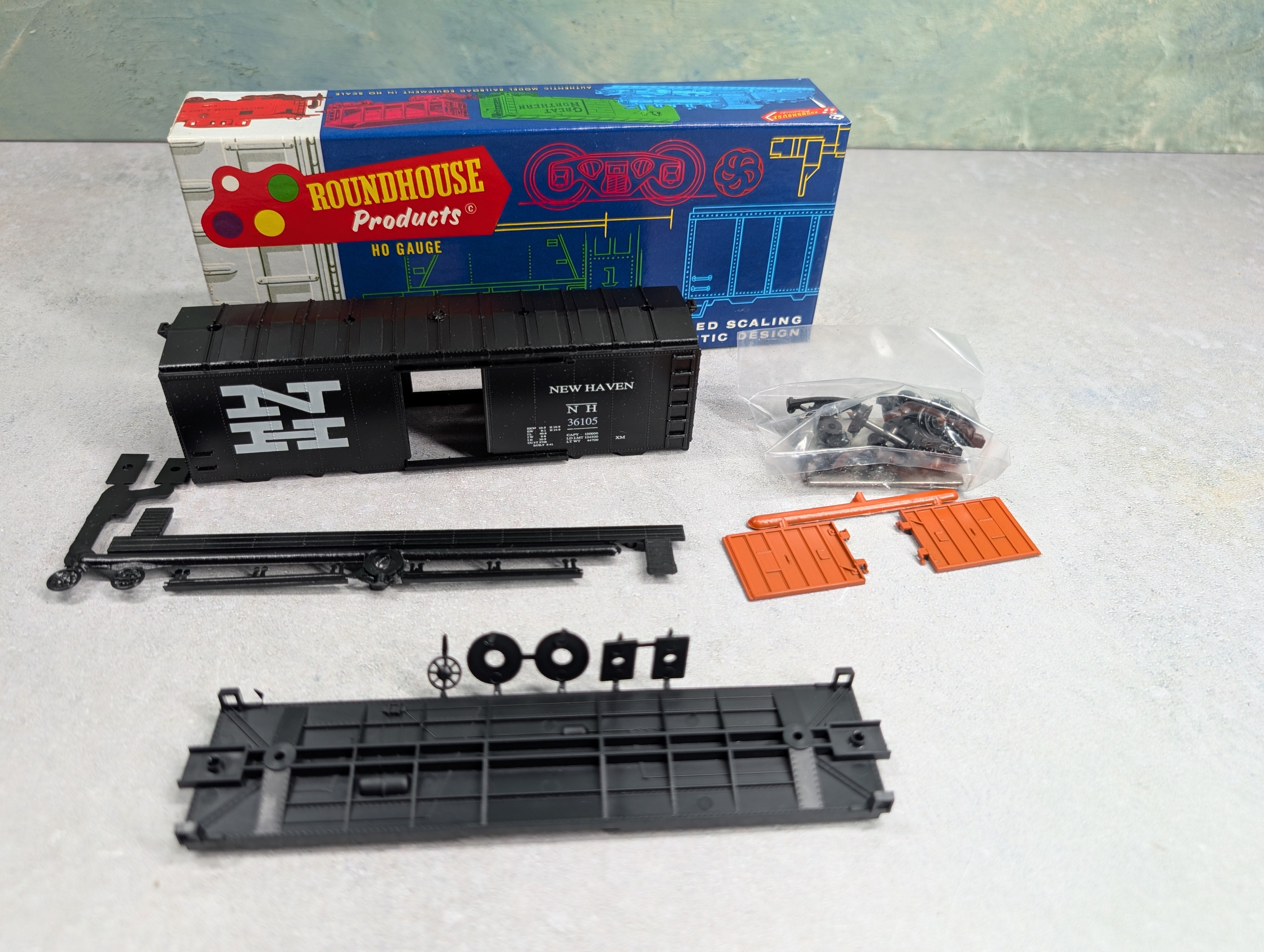 USED Roundhouse 7743 HO Scale 40' Box Car New Haven NH #36105 KIT