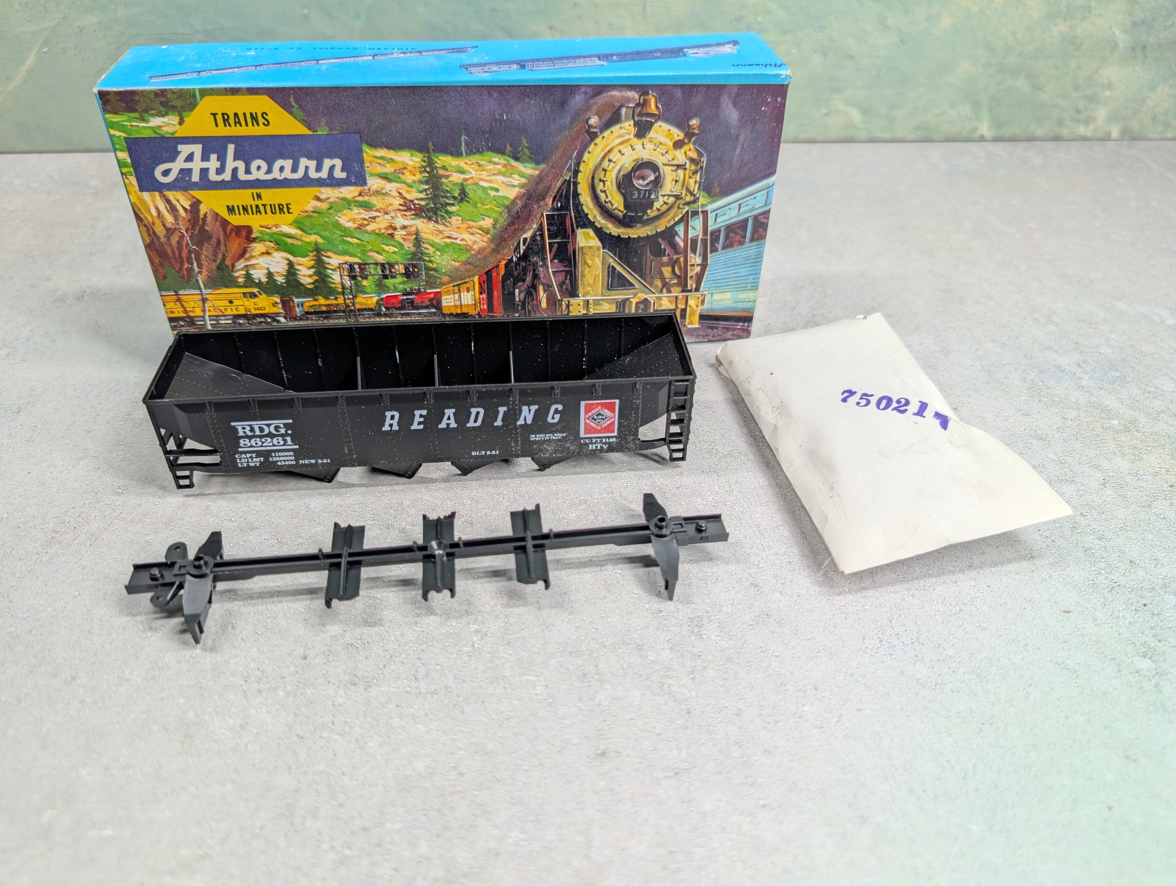 USED Athearn 1917 HO Scale 40' Open-Top Quad Hopper Reading RDG #86261 Bev-Bel KIT