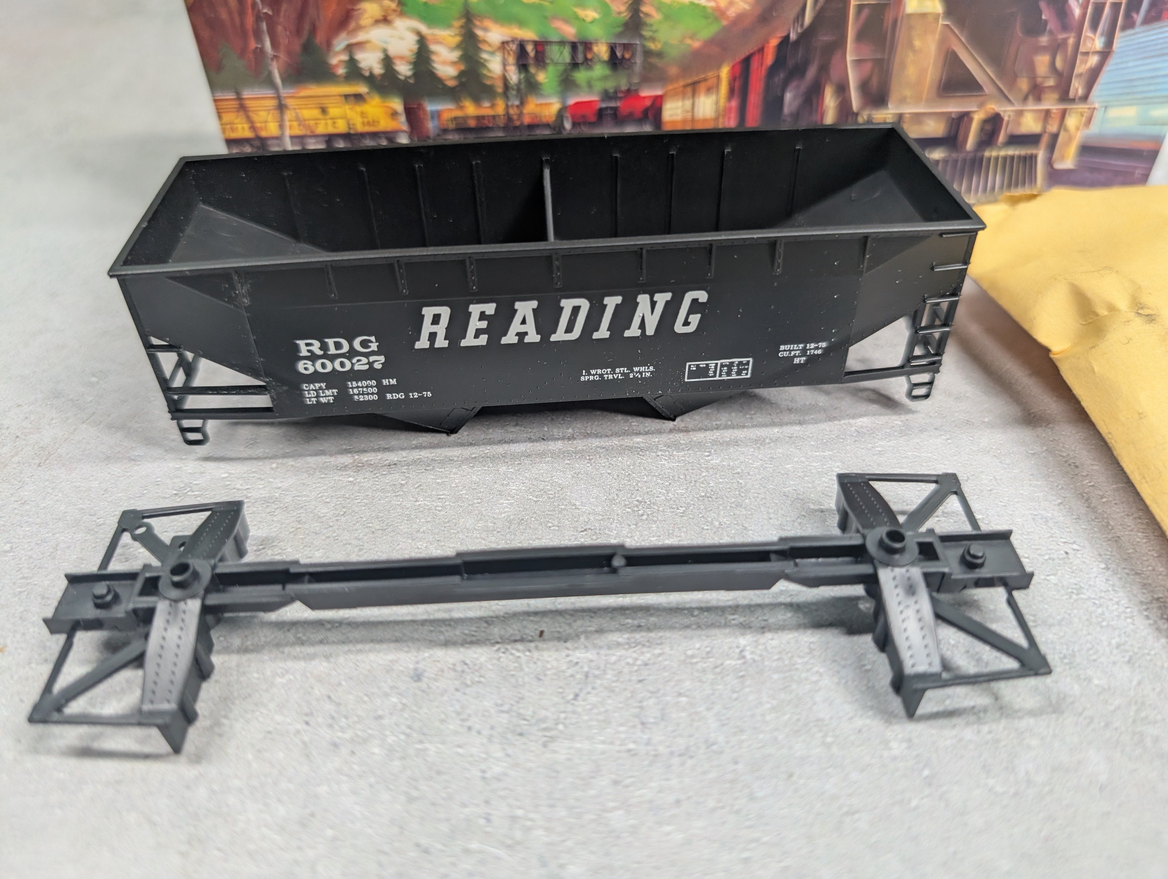 USED Athearn HO Scale 34' 2-Bay Flat-End Hopper Reading RDG #60027 Bev-Bel KIT