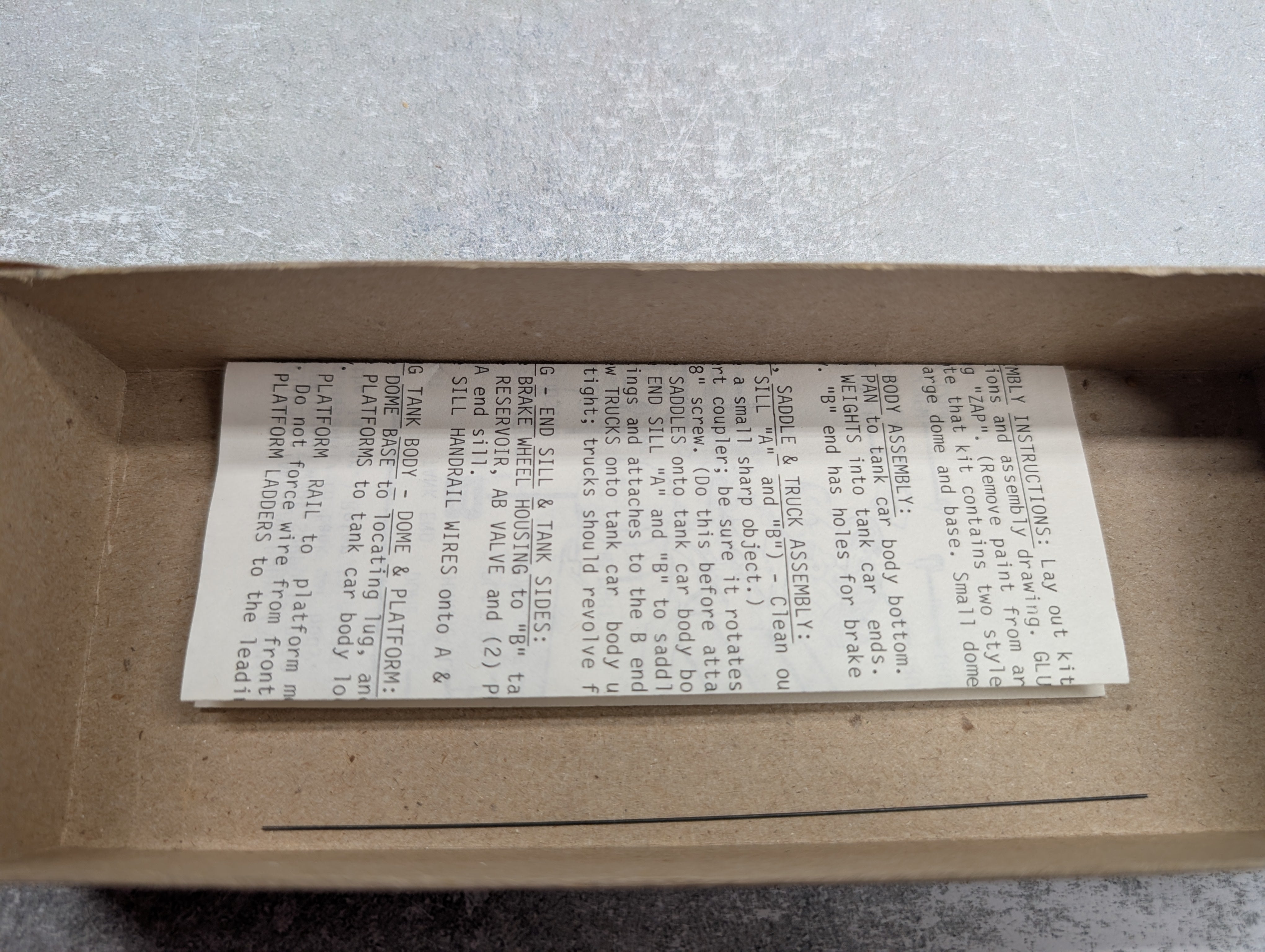 USED Roundhouse 3251 HO Scale 50' Tank Car ADM ADMX #18010 Unitemp KIT